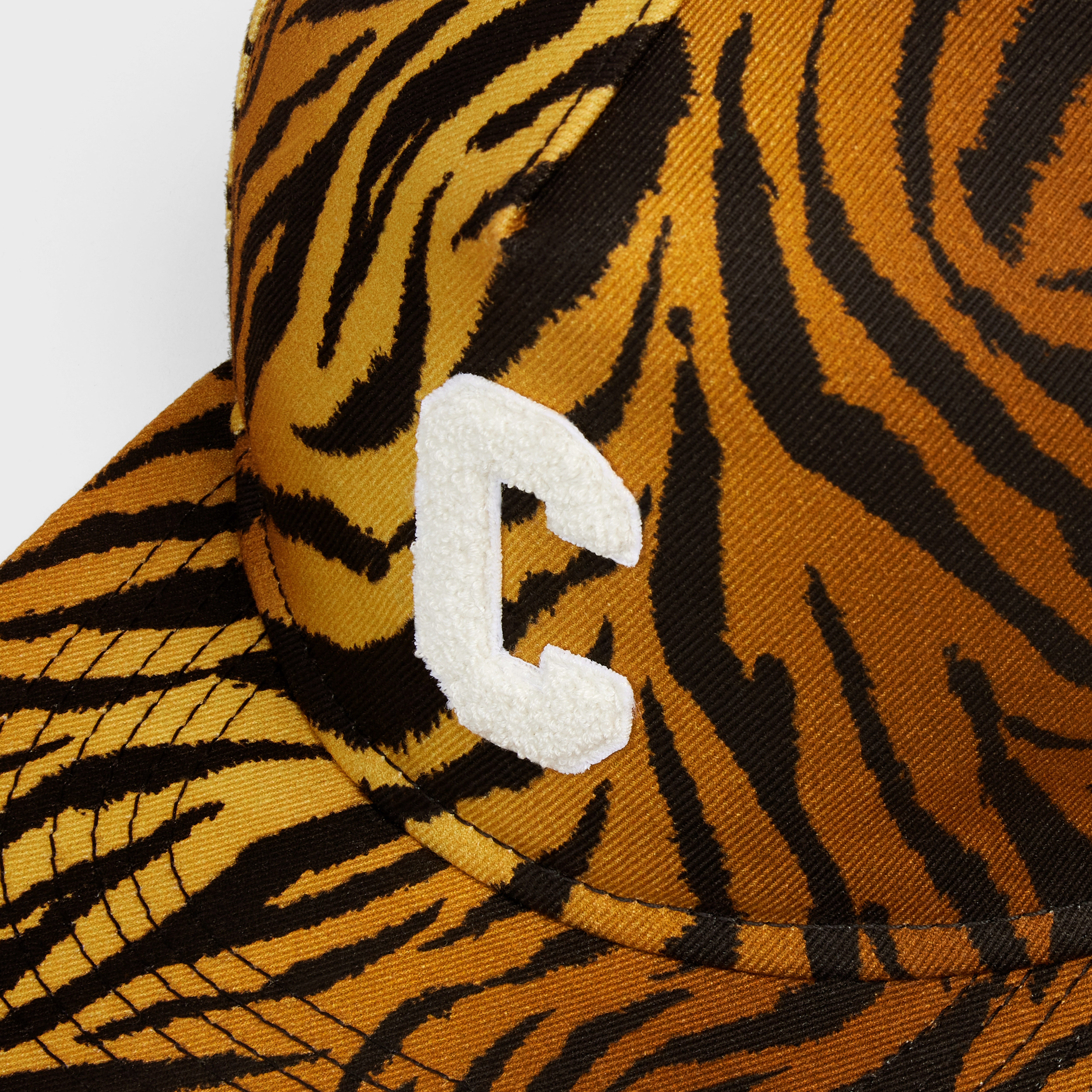 INITIAL SNAPBACK CAP IN COTTON - 5
