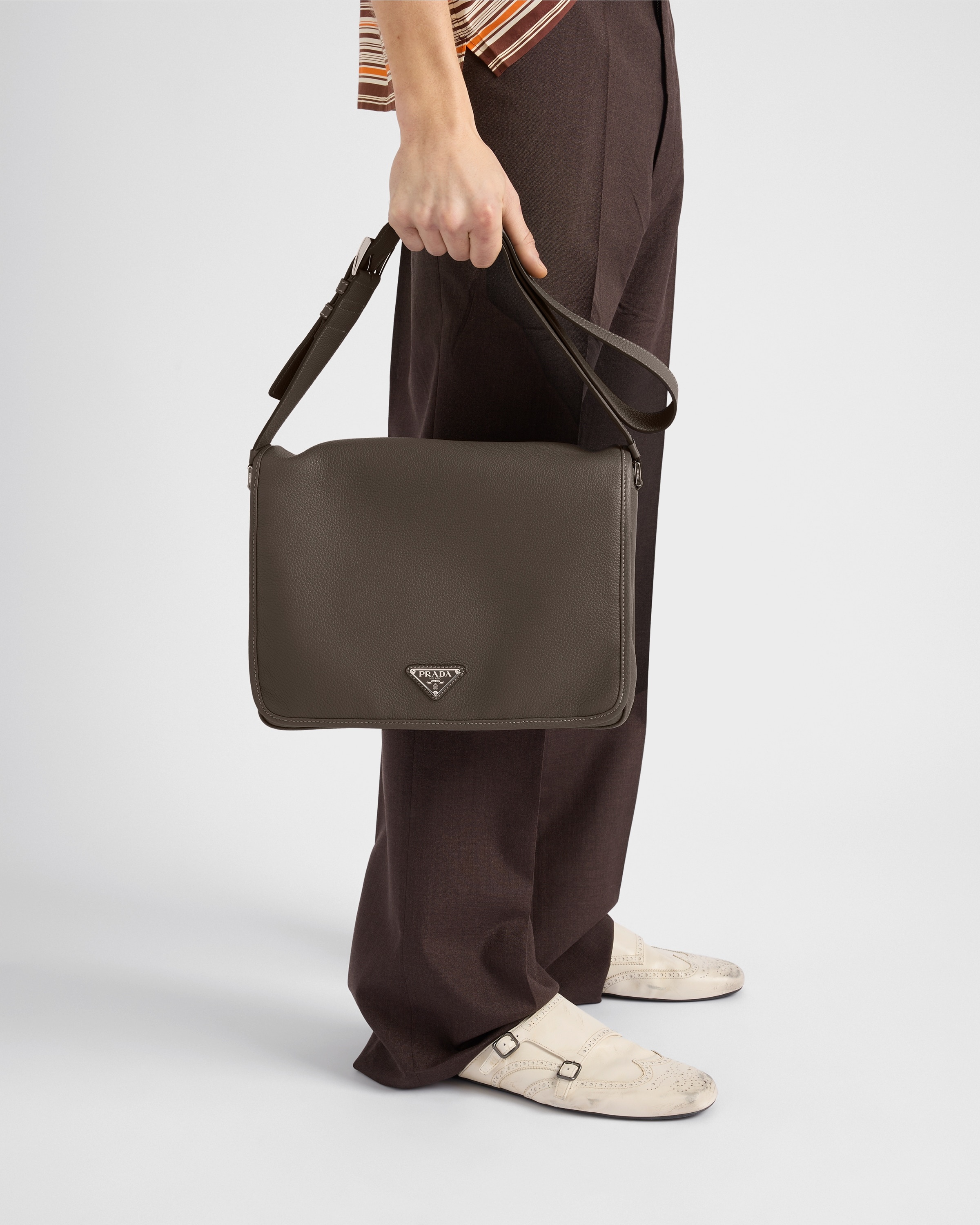 Leather shoulder bag - 8