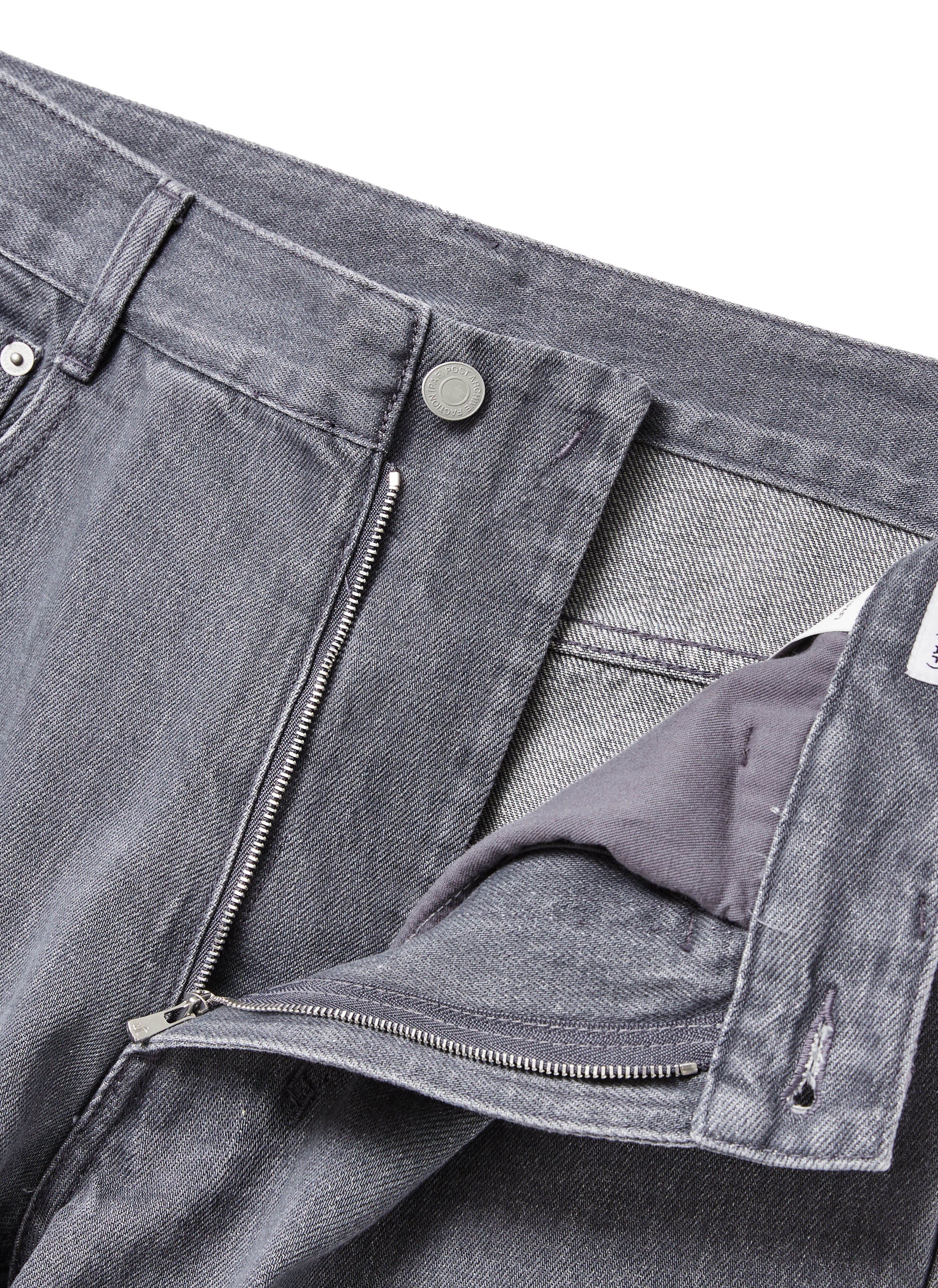 CURVED JEANS
( - 4