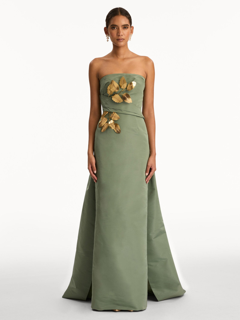 Oscar de la Renta GOLD LEAF EMBROIDERED FAILLE GOWN outlook