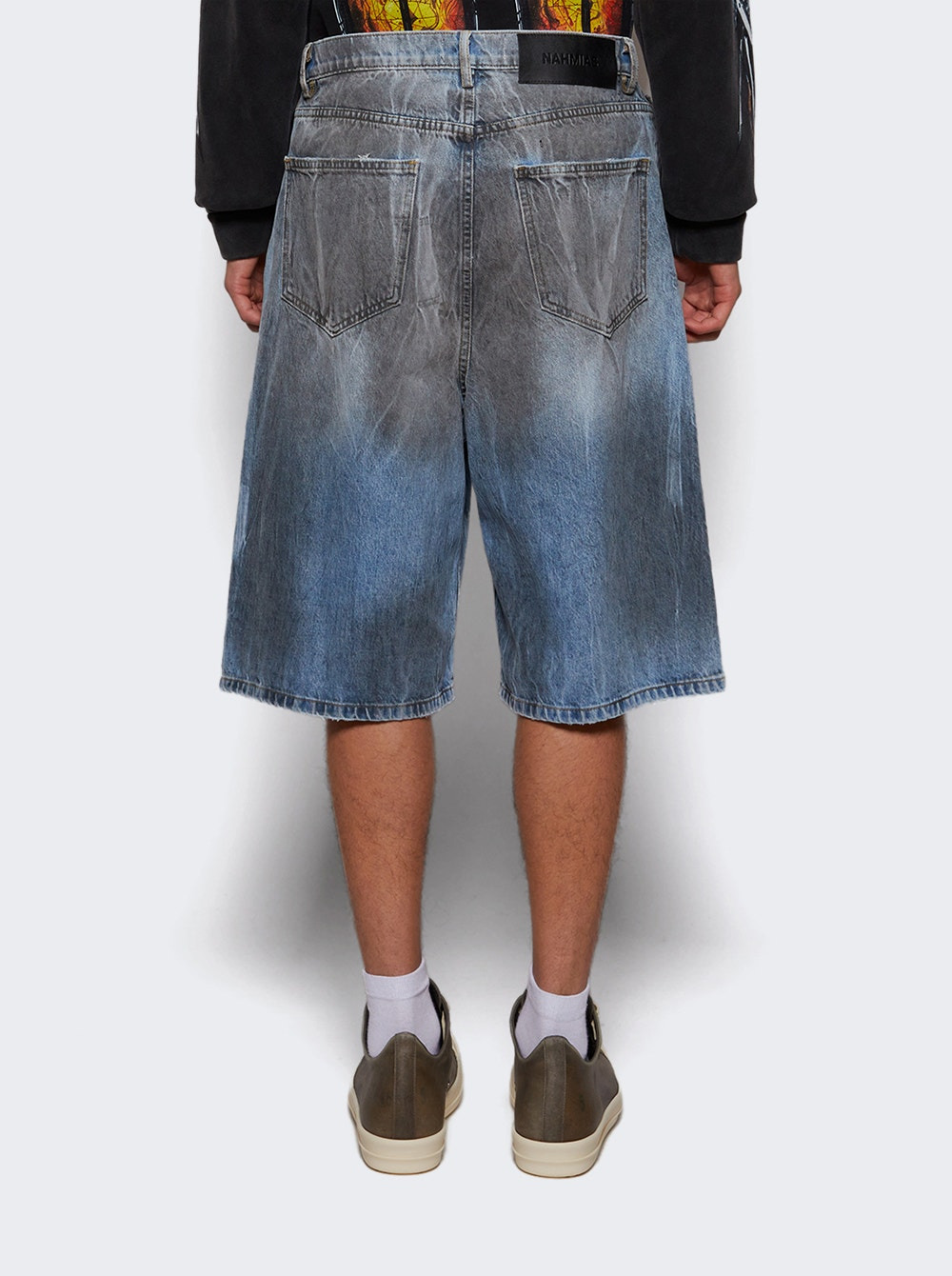 Thrashed Baggy 5 Pocket Shorts Light Wash Blue - 4