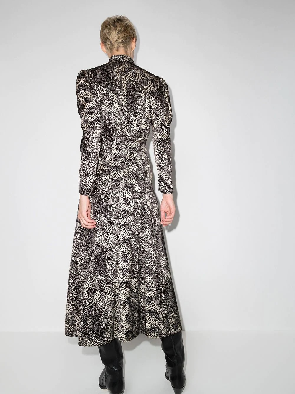 Vilma graphic-print maxi dress - 3