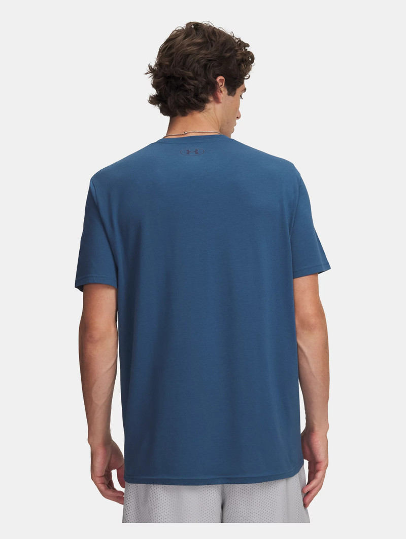 Under Armour UA Left Chest Logo outlook