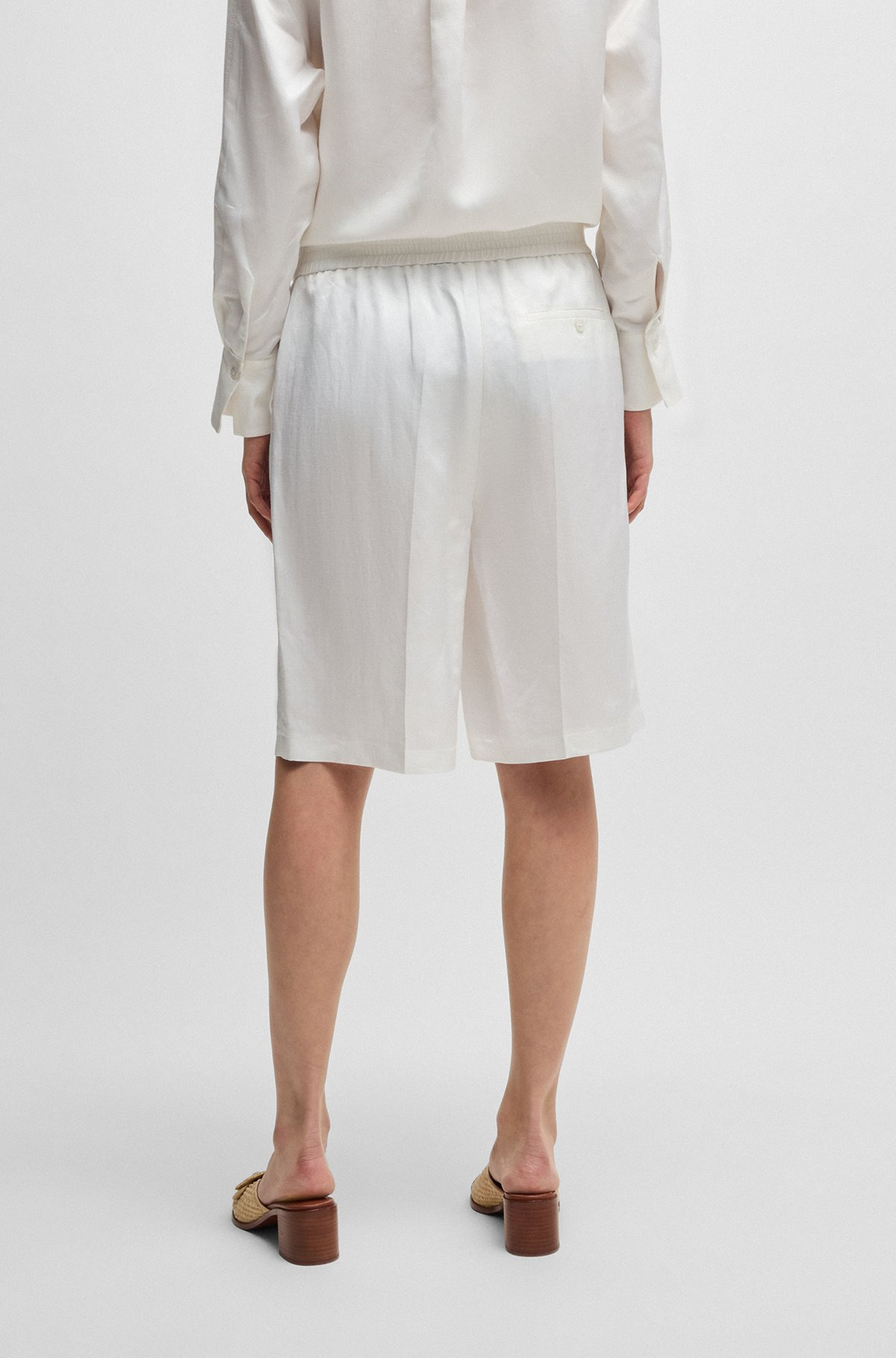 RELAXED-FIT SHORTS WITH WIDE LEG - 4
