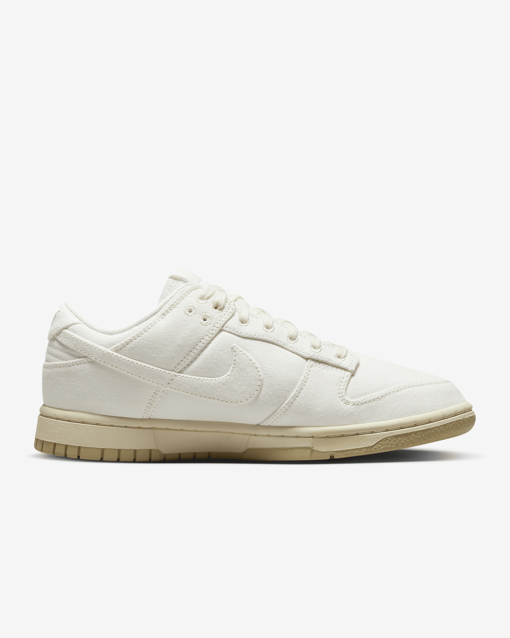 Nike Women's Dunk Low SE Shoes - 3