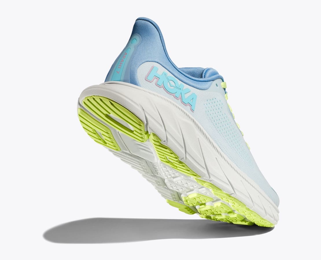 Women's Arahi 7 - 4