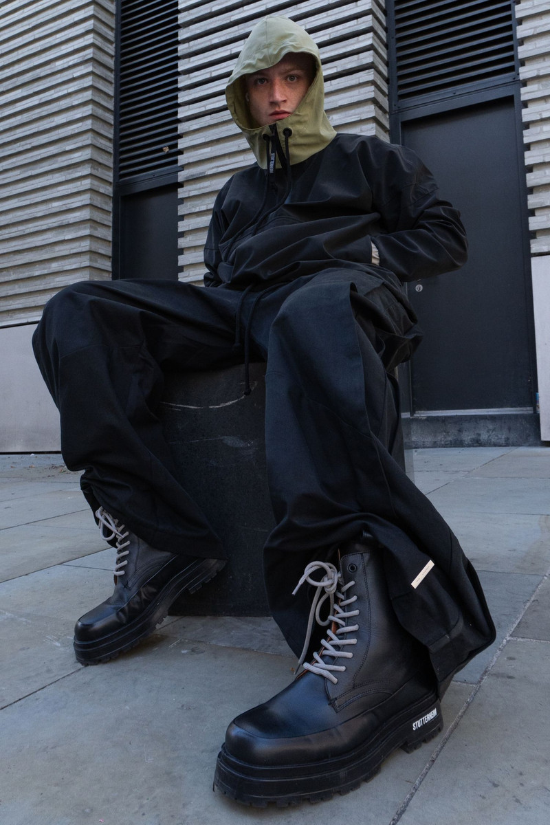 Peace Walker Leather Black 6