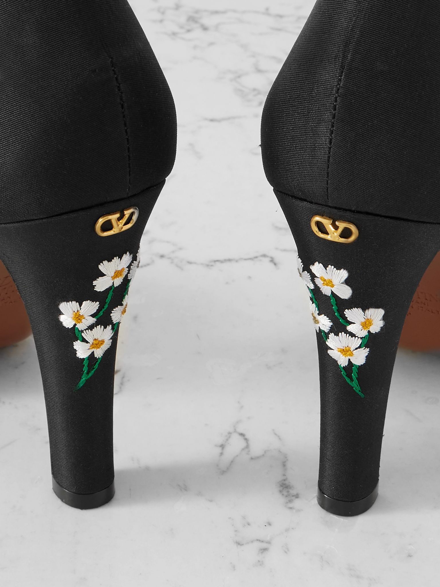 Dolly 105 embroidered shantung pumps Black - 4