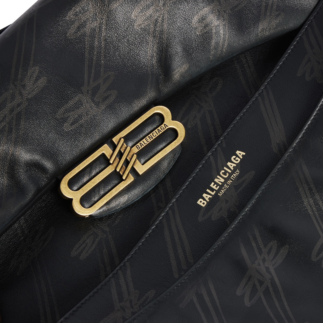 Women's Darling Chain Bag Medium in Black - 5