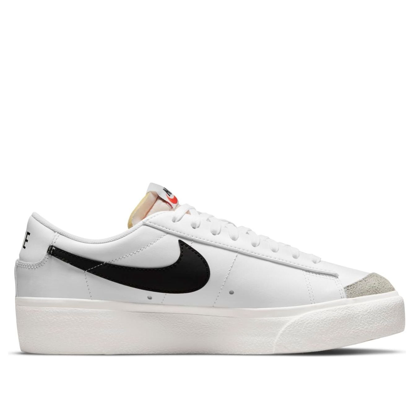 (WMNS) Nike Blazer Low Platform 'White Black' DJ0292-101 - 2