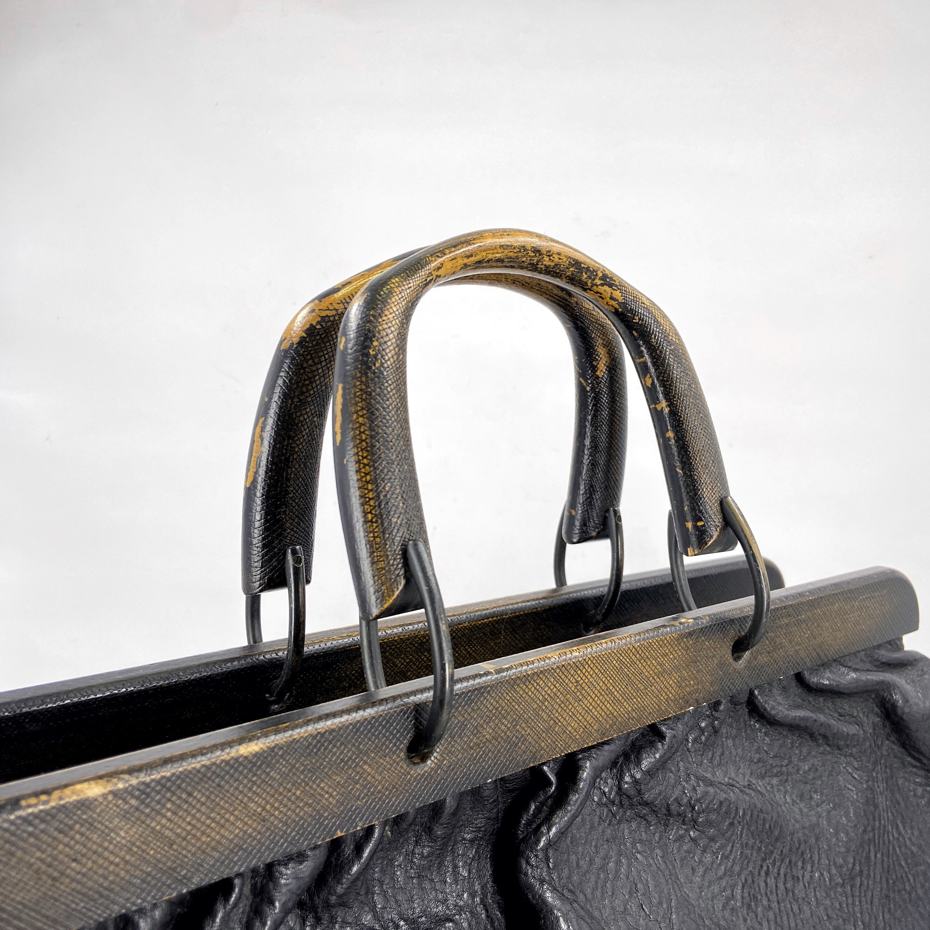 Gucci Fall 2002 Tom Ford Black Pebbled Buffalo Leather Doctors Bag - 13