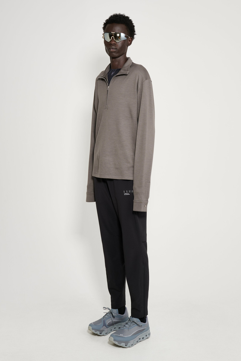 On ON WEATHER PANTS LUMOS BLACK outlook