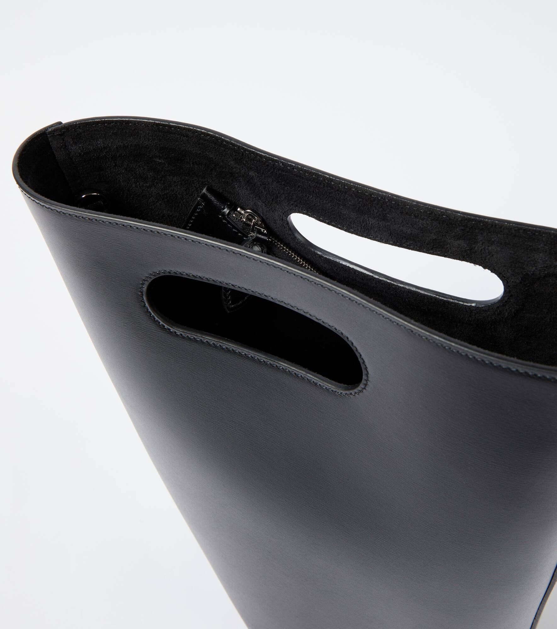 Folded leather tote bag - 3