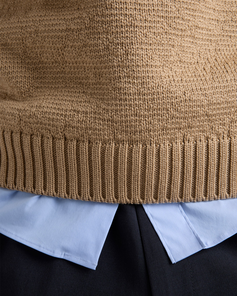 Short-sleeved wool sweater 4