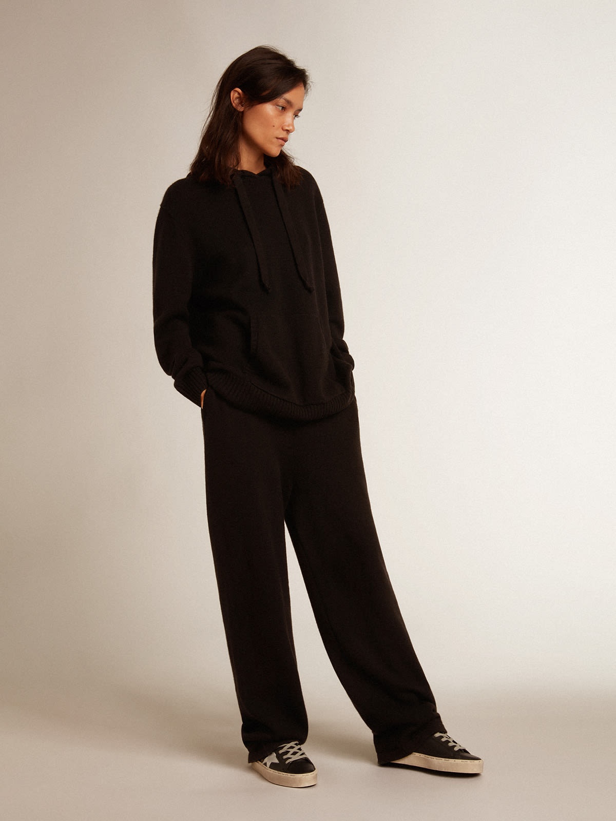 Women’s black cashmere blend sweatshirt with hood - 3