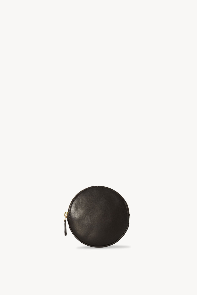 Round Pouch in Leather 1