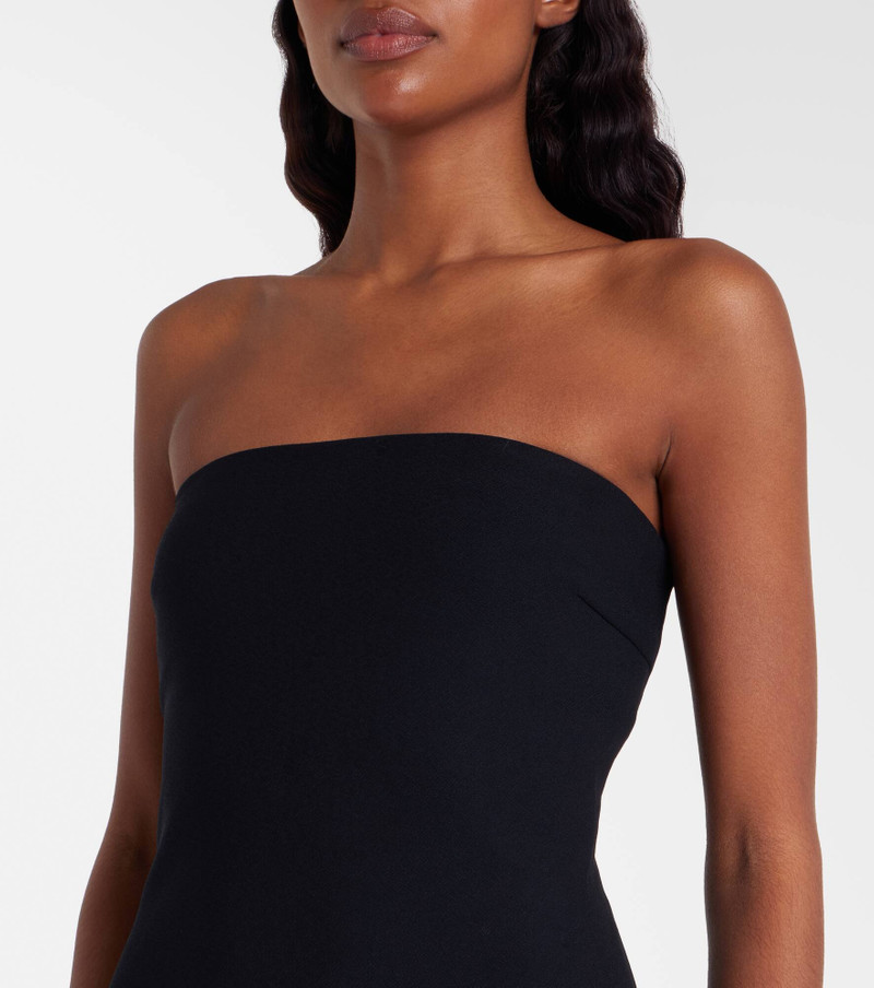 Off-shoulder gown 6