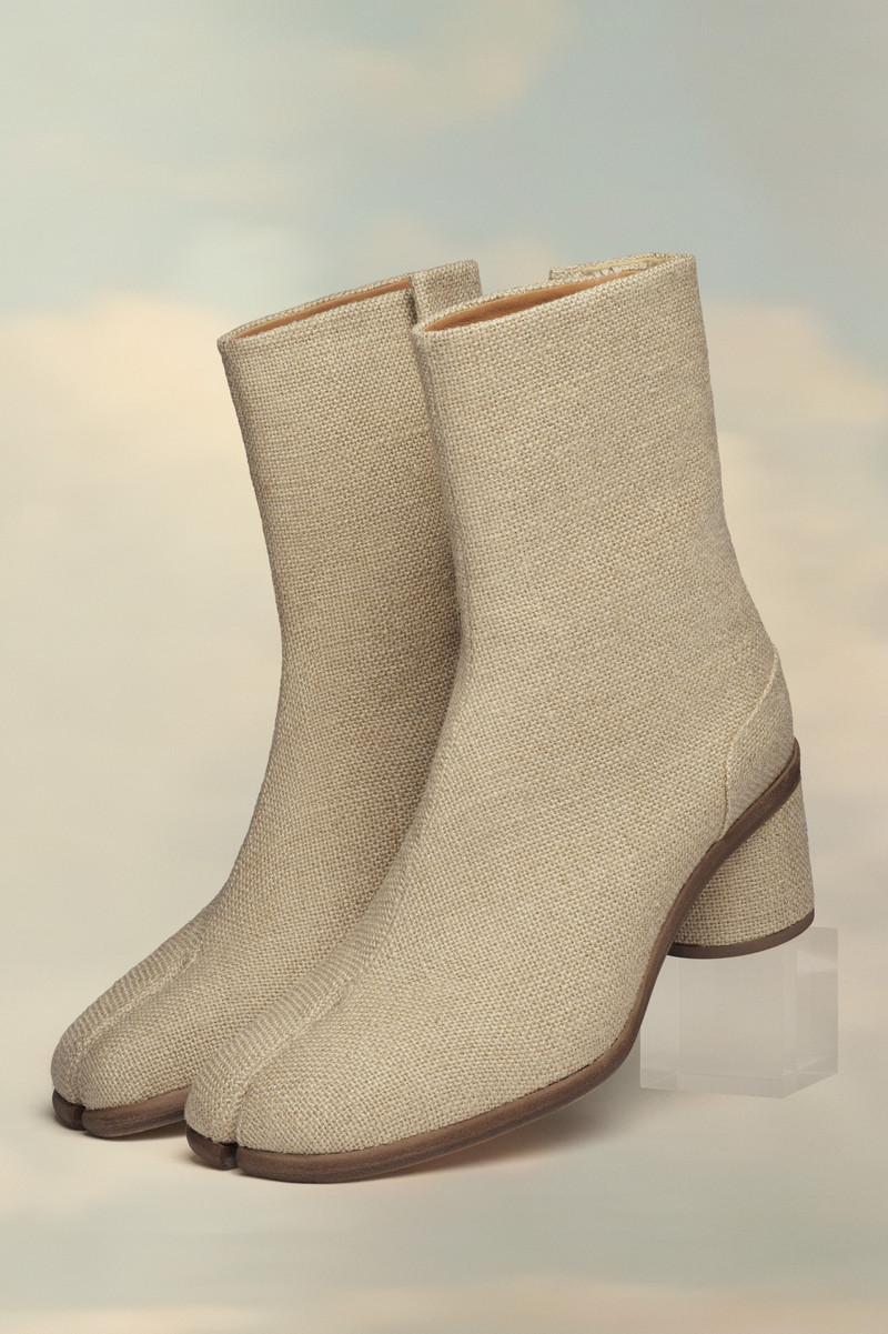 Maison Margiela Tabi Hessian Boots outlook