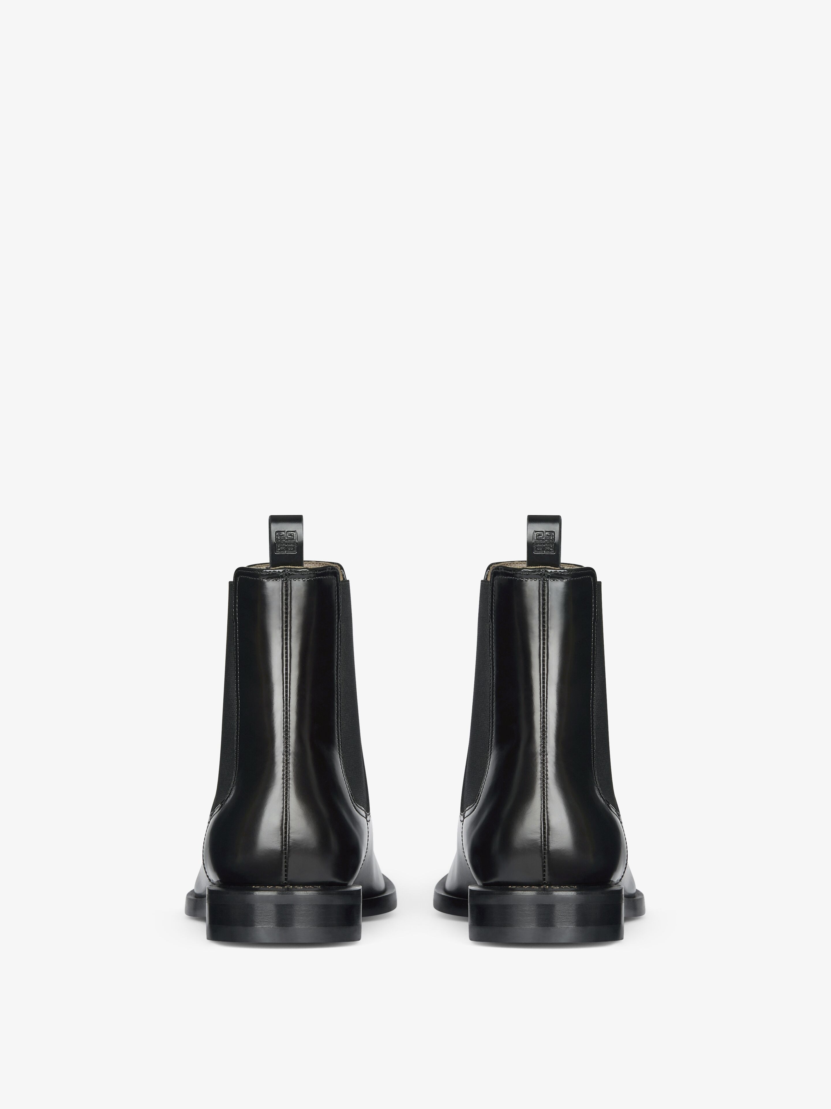 CLASSIC CHELSEA BOOTS IN LEATHER - 5