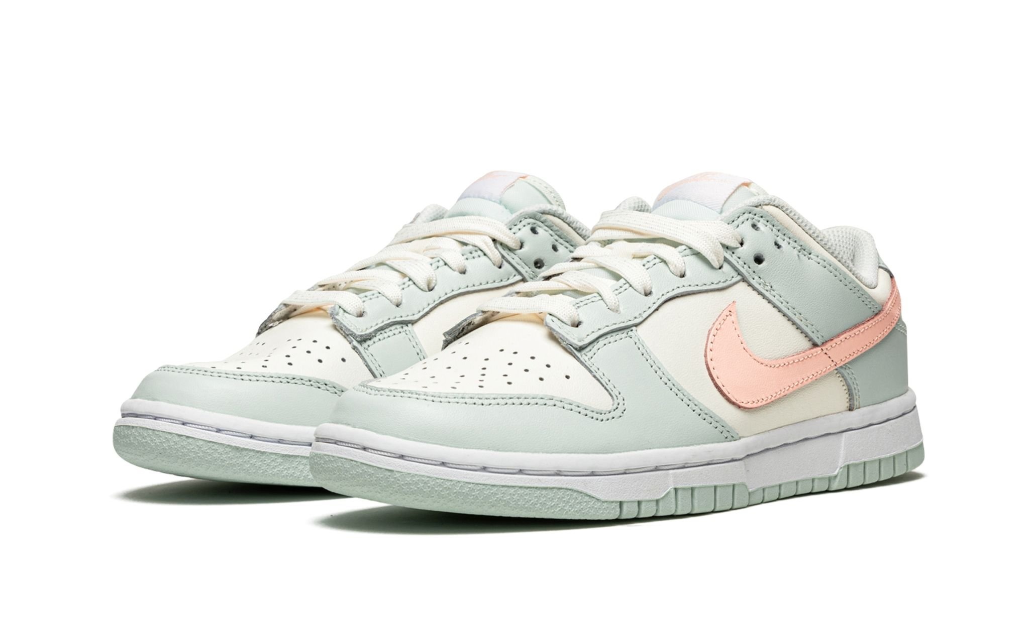 Dunk Low WMNS "Barely Green" - 2