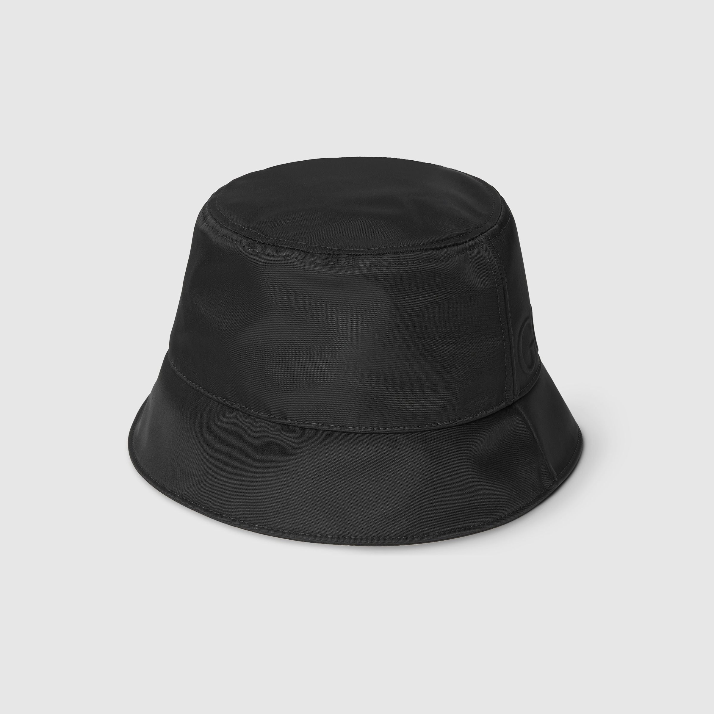 Nylon bucket hat with Gucci logo - 5