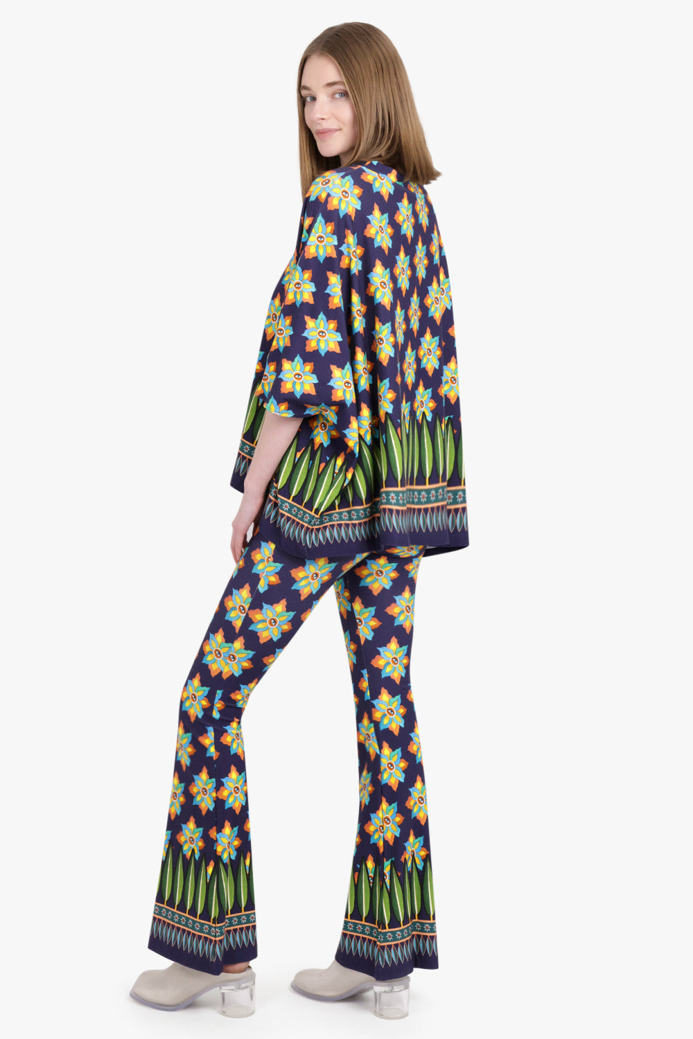 MEDITATION PRINT PONCHO | OCCHI - 4