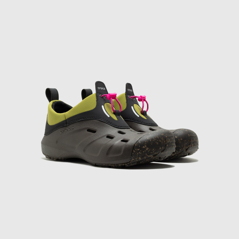 crocs QUICK TRAIL LOW "DARK COCOA" outlook
