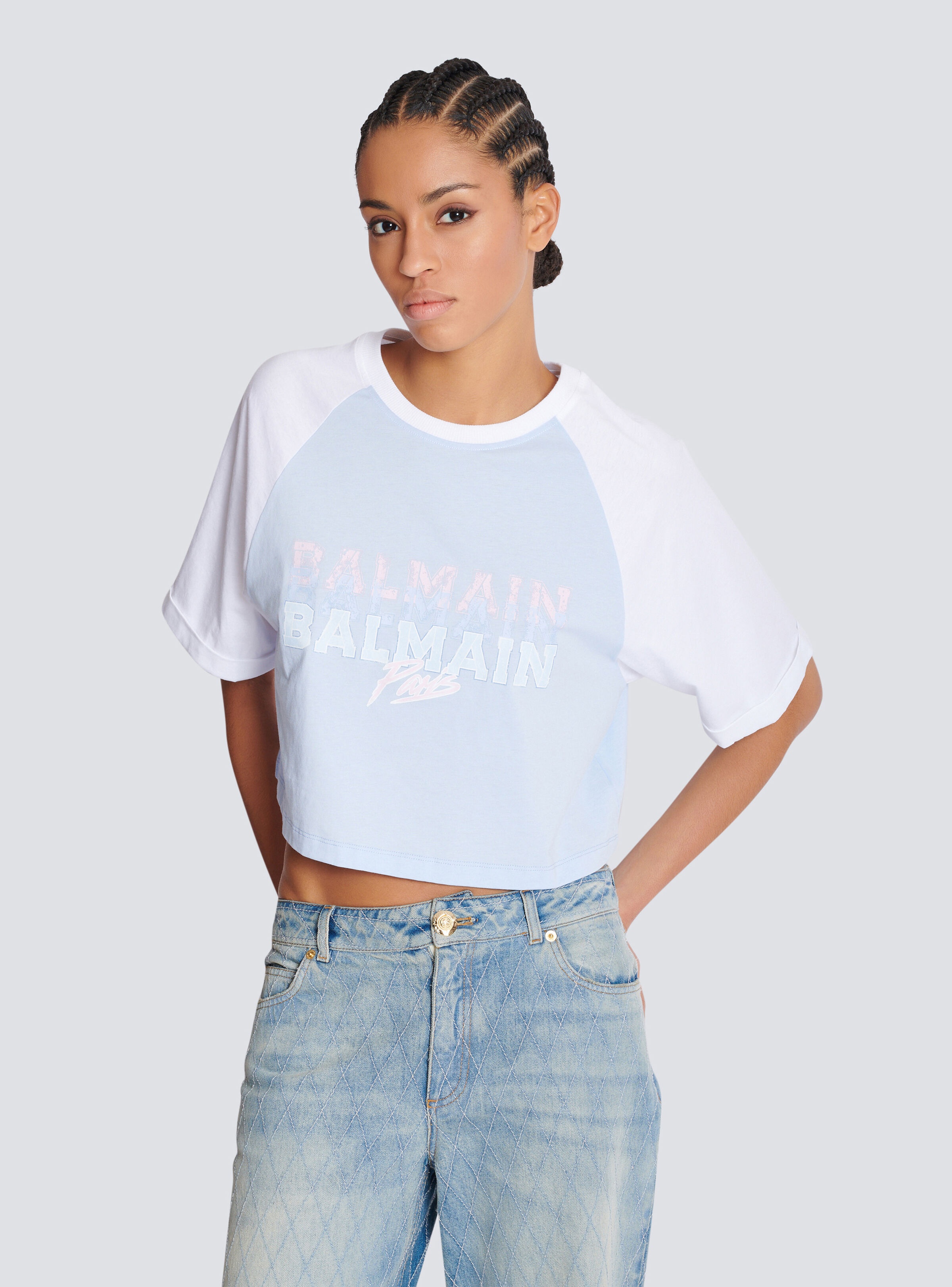 Cropped T-shirt with Balmain Paris print - 6