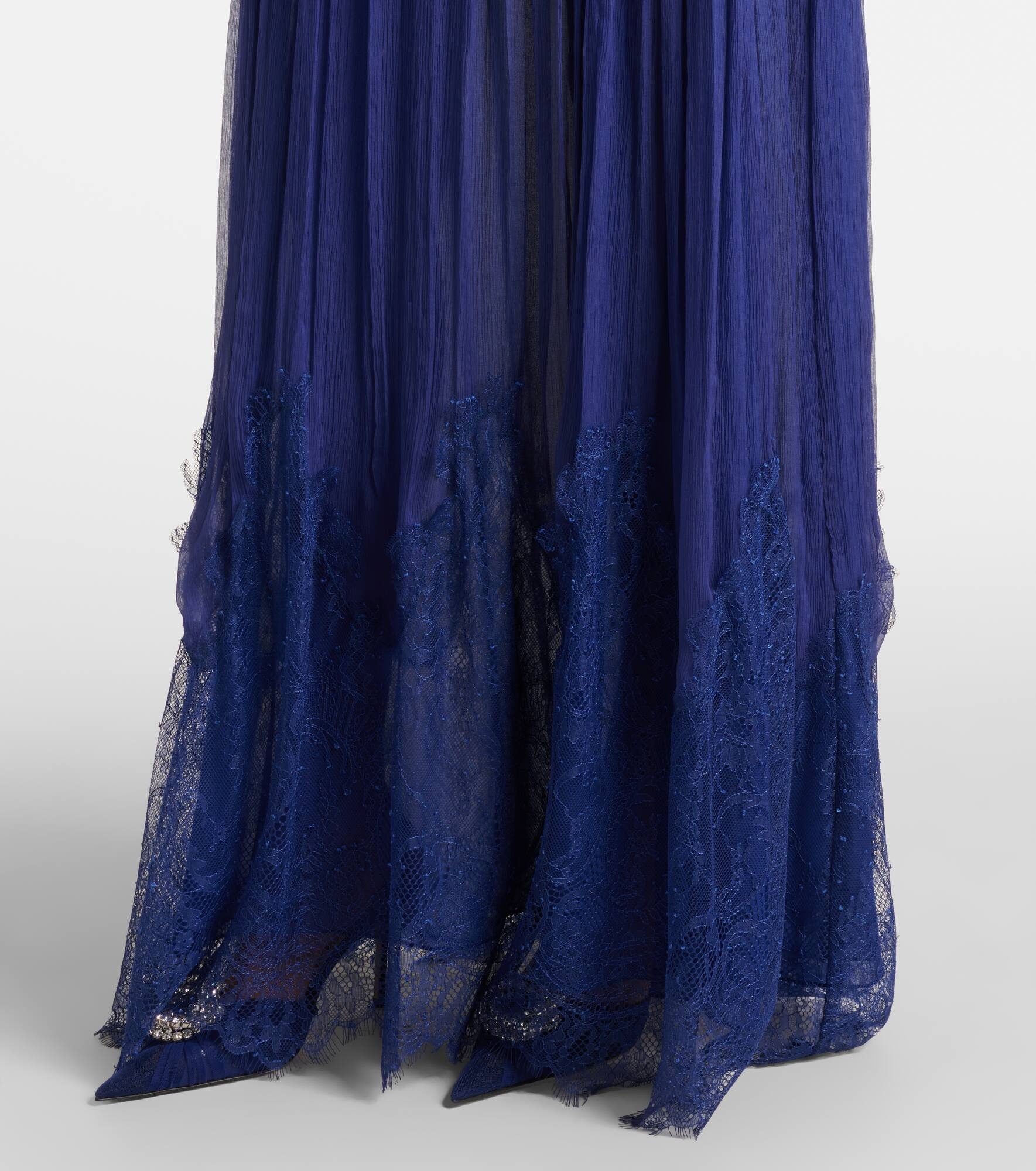Renia chantilly lace gown - 6