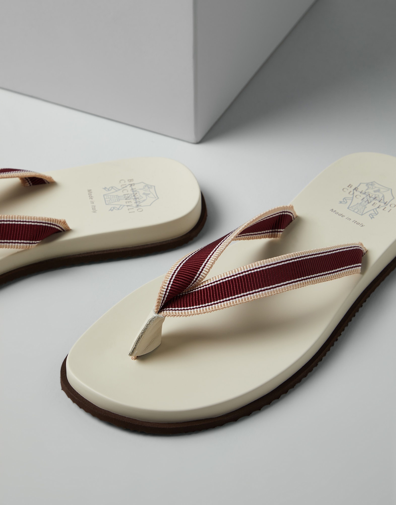 Flip-flops with striped grosgrain band - 3