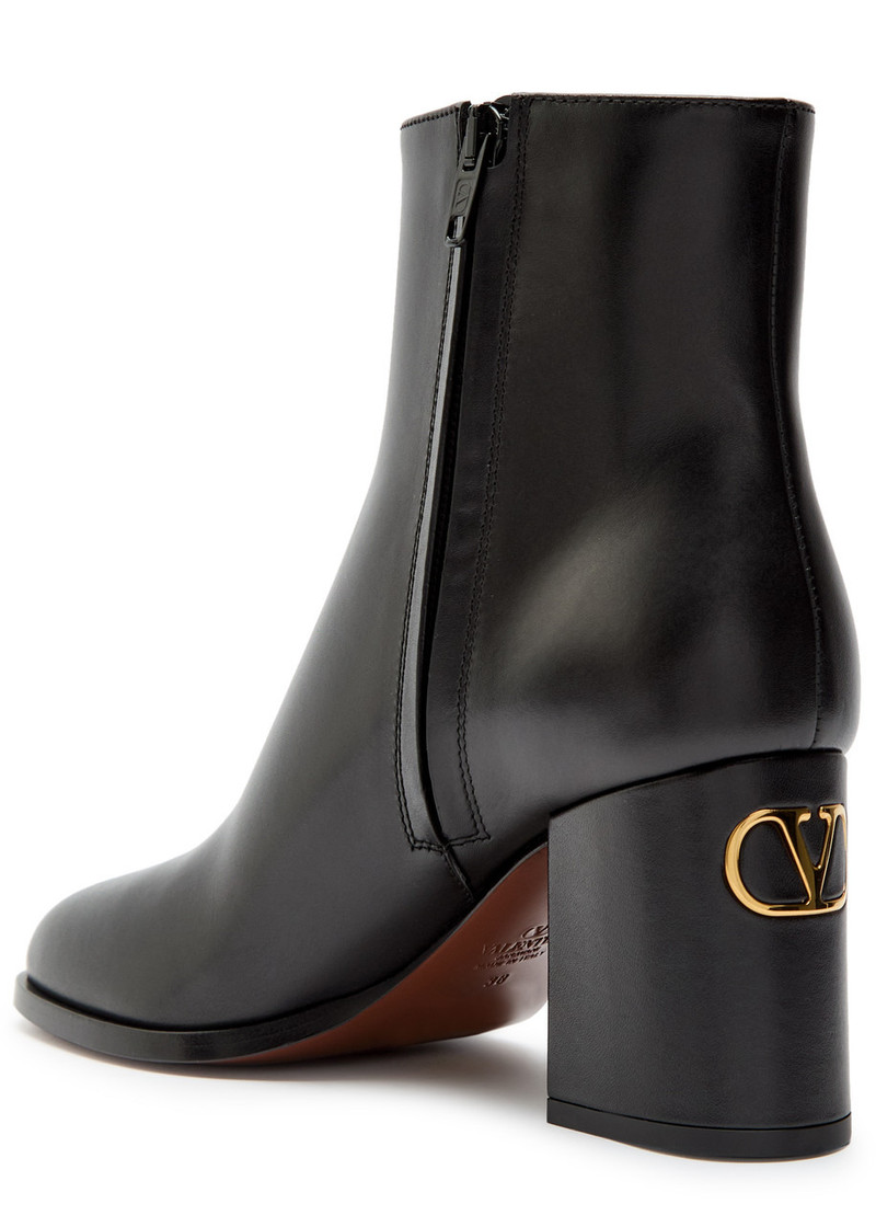 Valentino Valentino Fawcette Vlogo Leather Ankle Boots outlook
