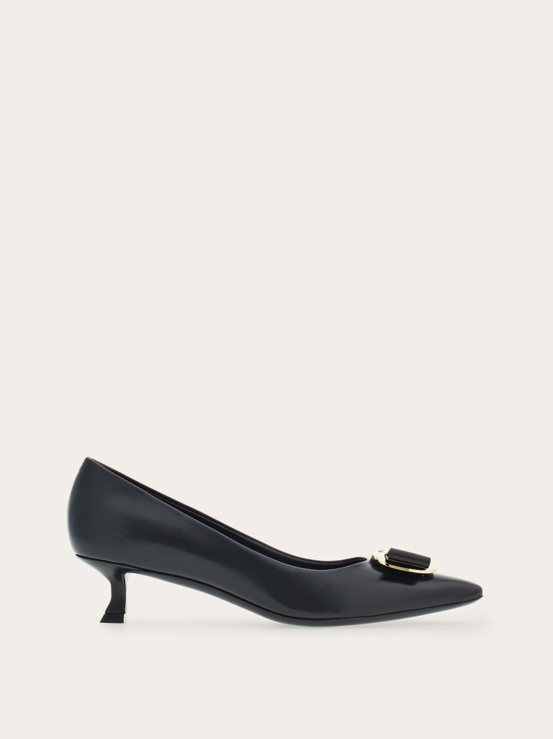 New Vara plate low heel pump 1
