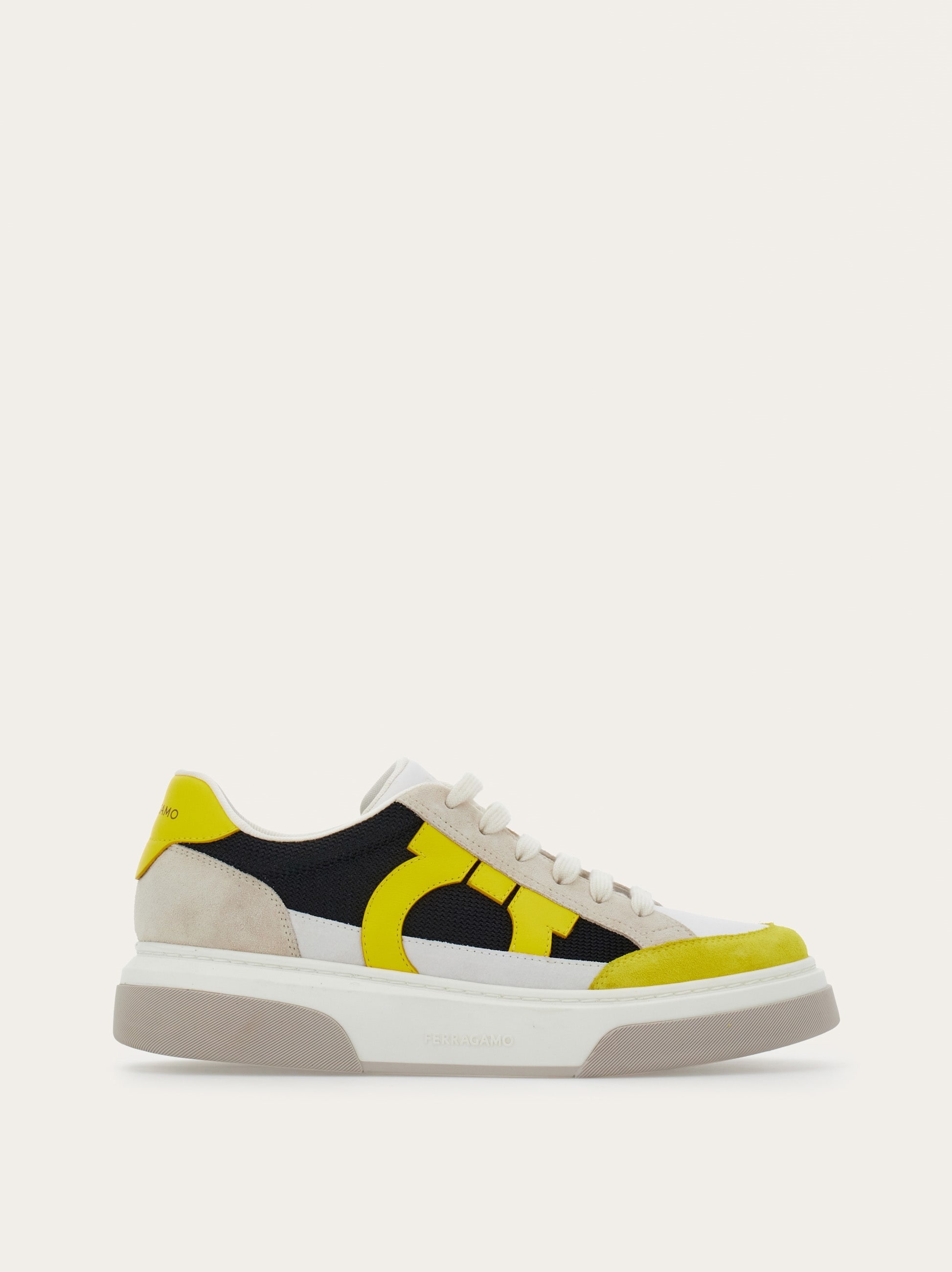 Low cut sneaker with Gancini outline - 1