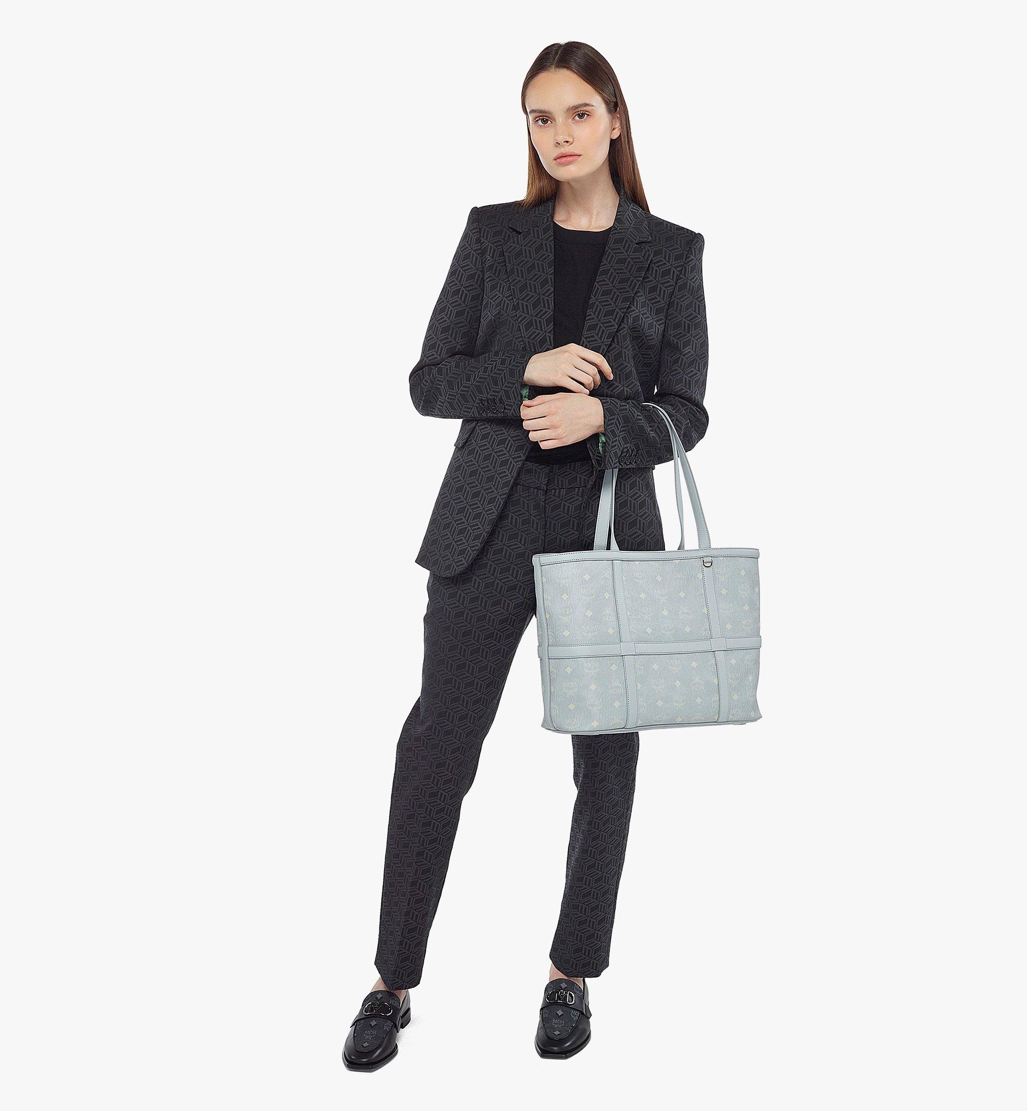 Aren Shopper in Visetos - 2