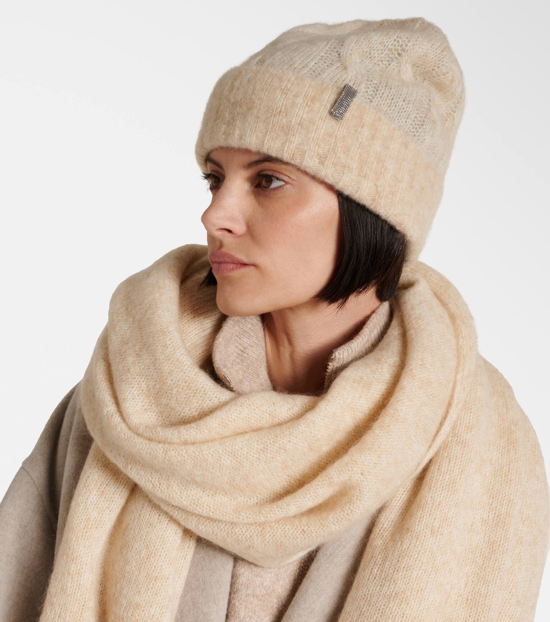 Cable-knit mohair beanie - 2