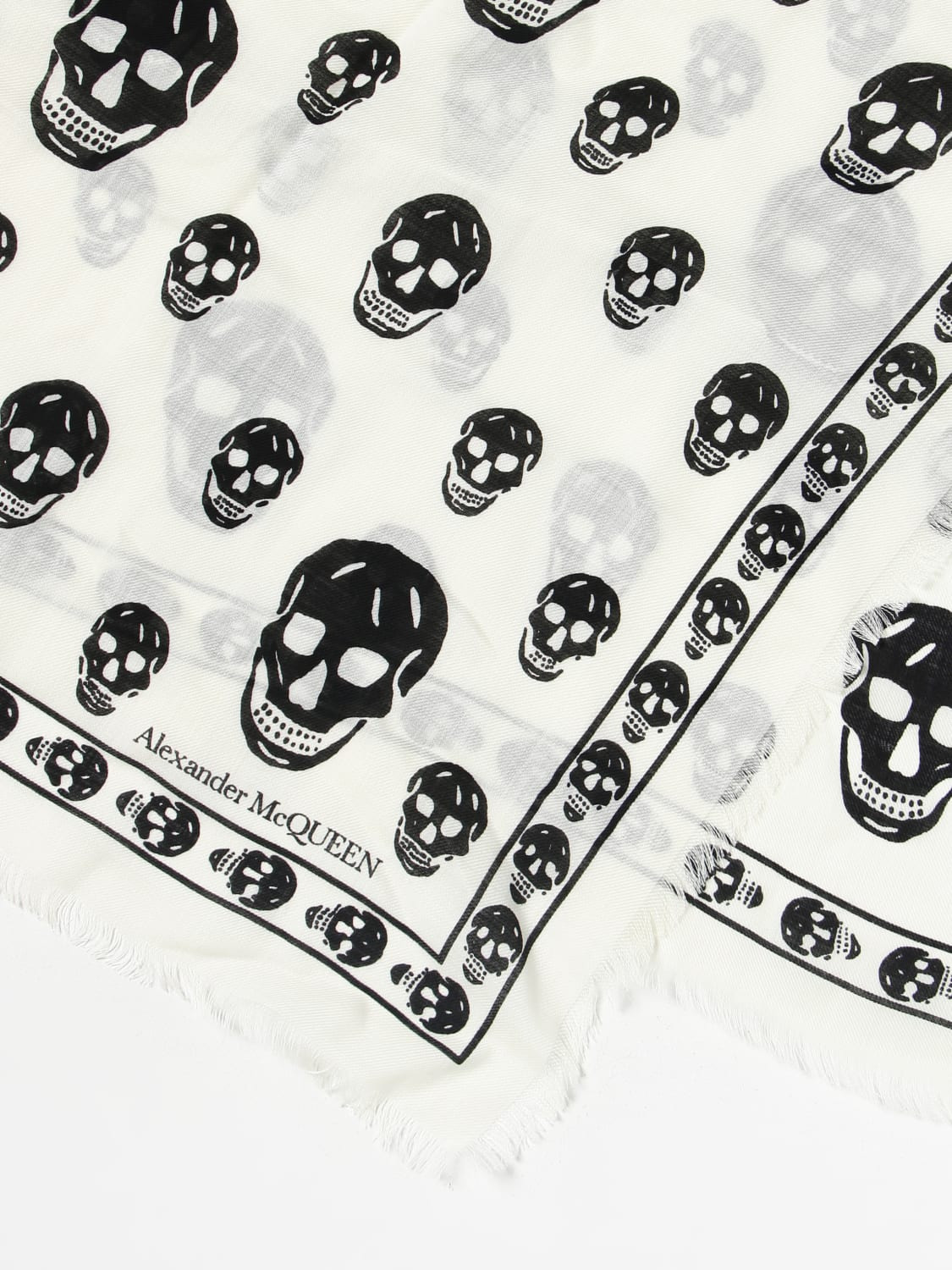 Alexander McQueen Skull scarf in jacquard wool - 3