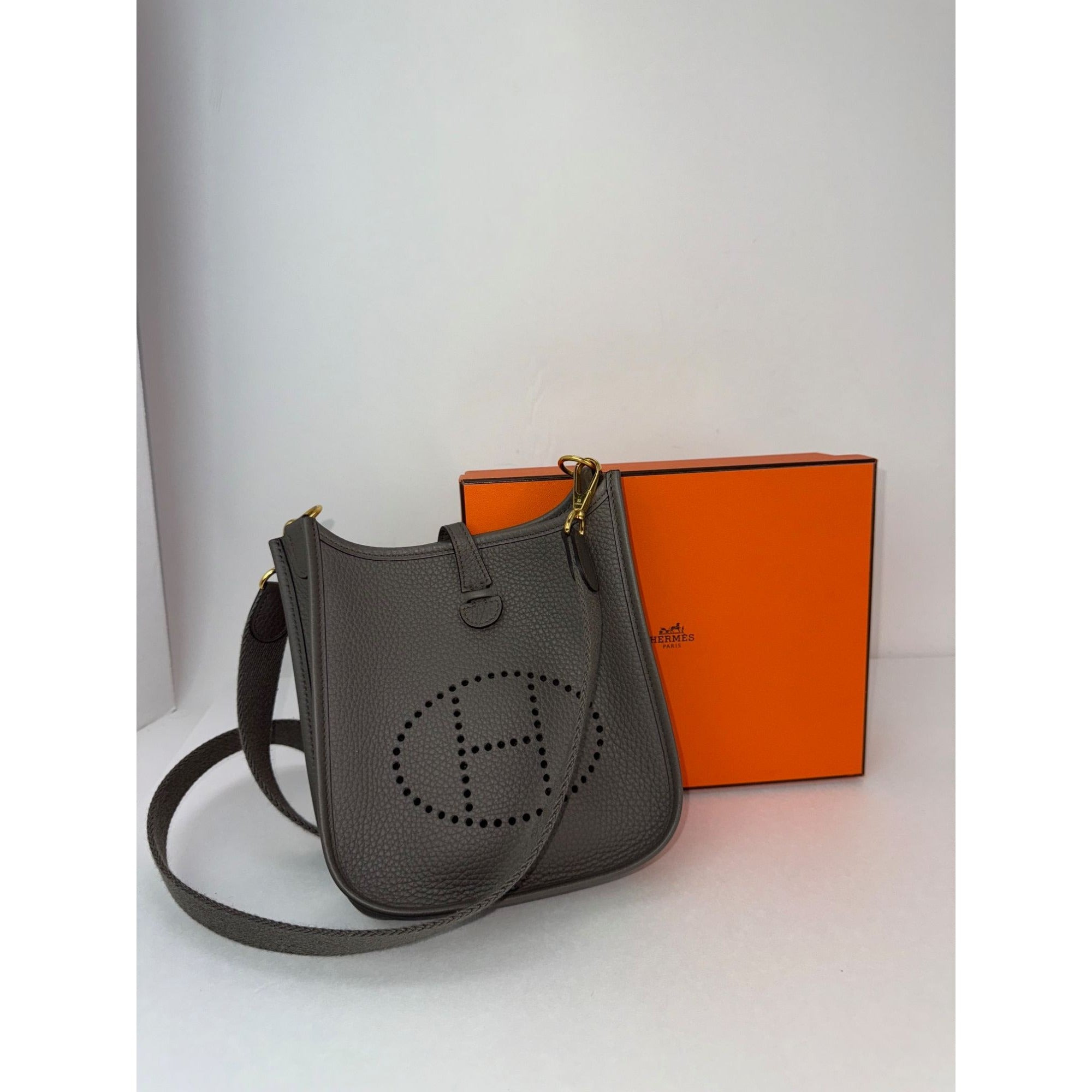 Hermes Taurillon Clemence Evelyne TPM Etoupe Crossbody Bag - 3