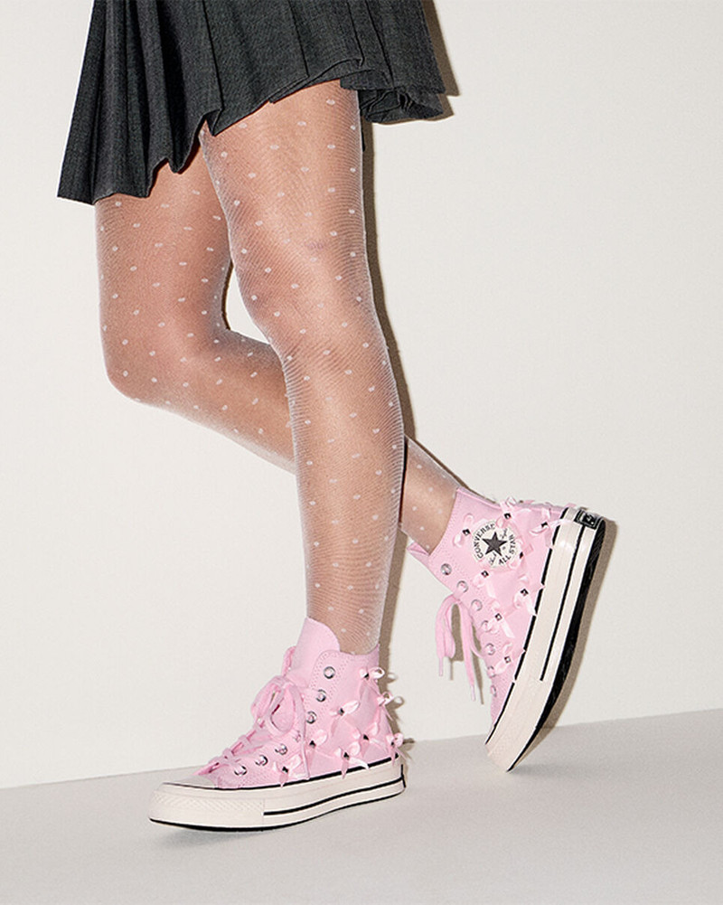 Chuck 70 Bows & Studs 10