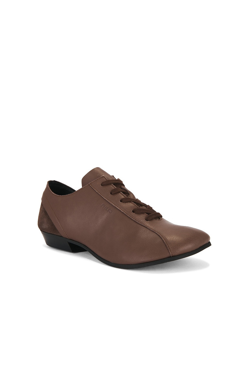081 Cascade Shoe 2