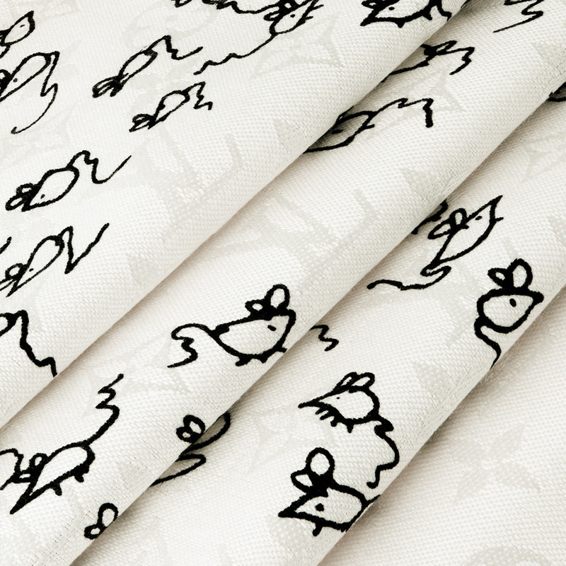 LV Mice Monogram Classique Shawl 3