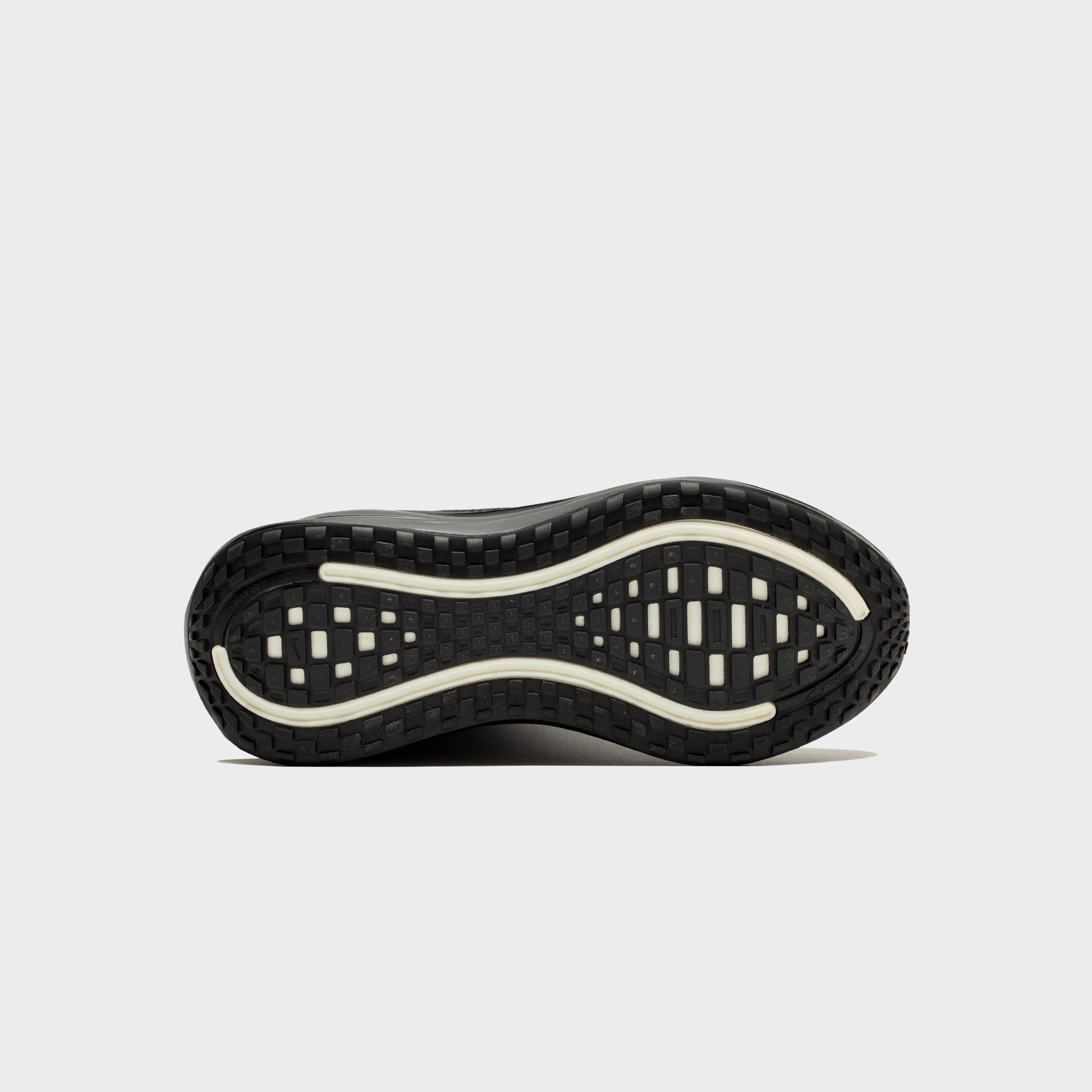 VOMERO PLUS "BLACK" - 6