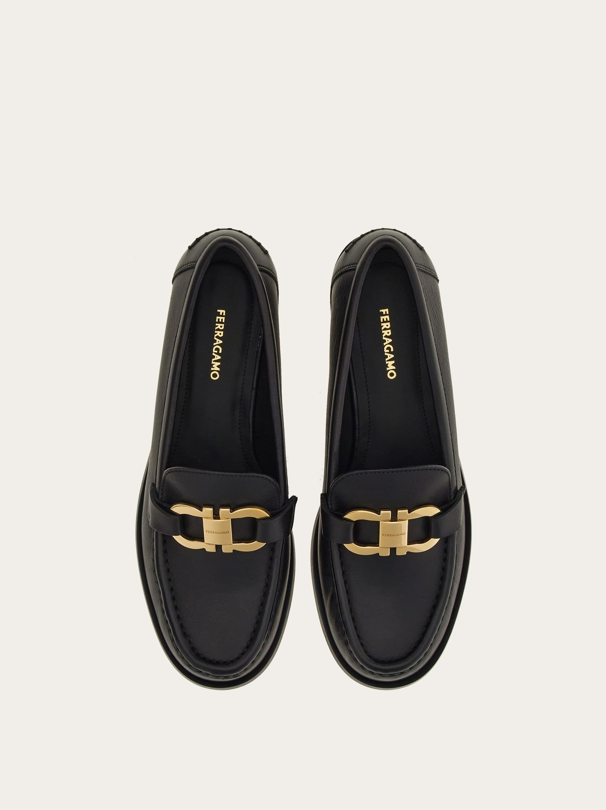 Moccasin with Gancini ornament - 2
