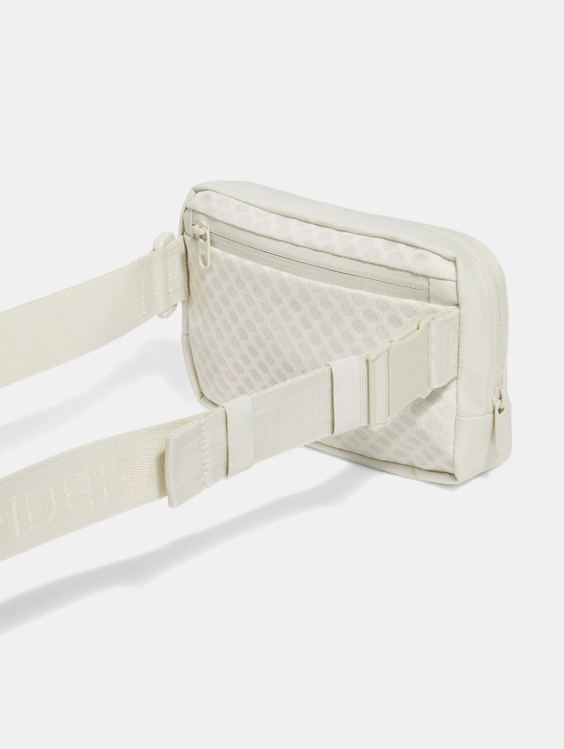 UA Essential - 2