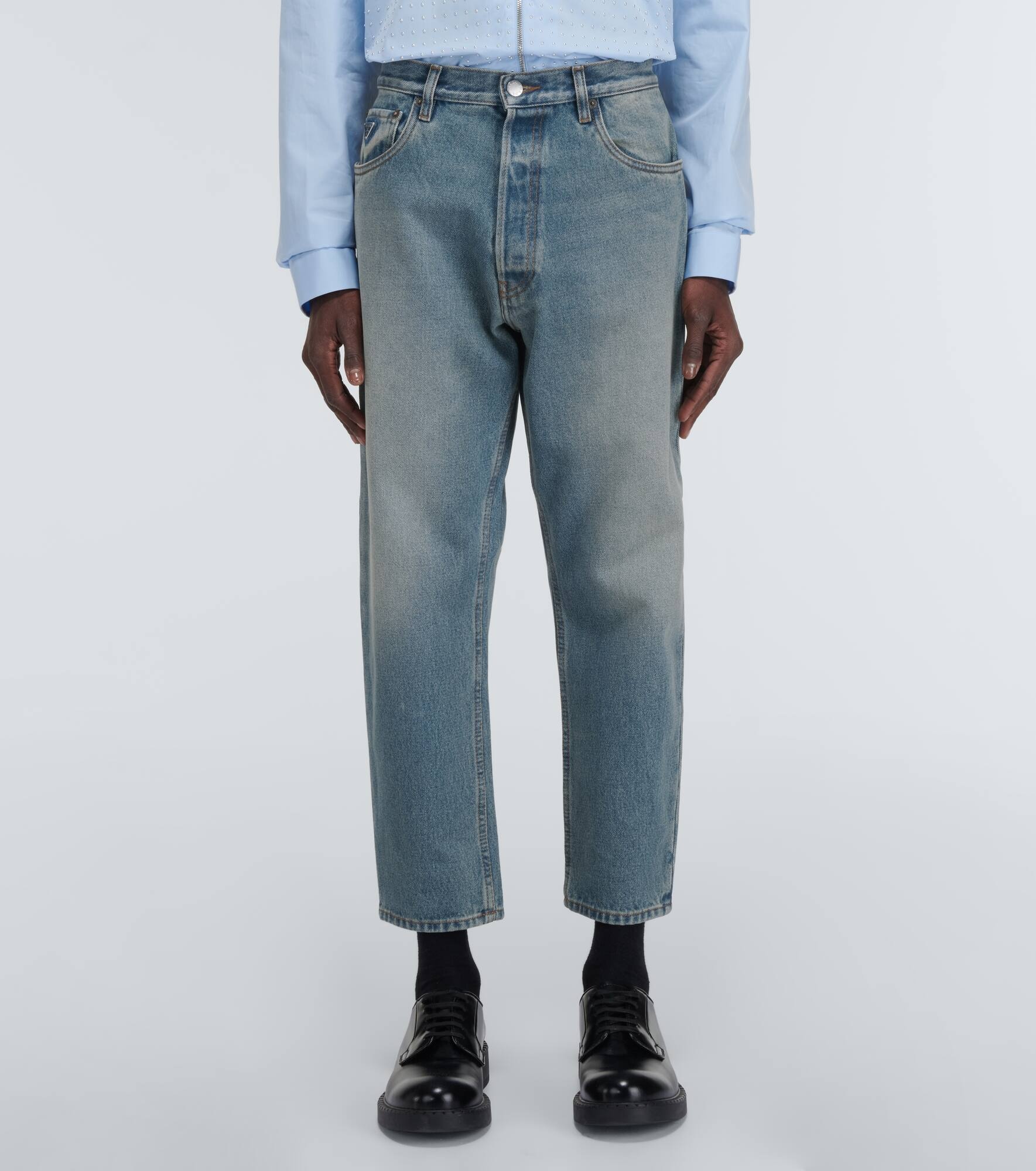 Distressed mid-rise tapered jeans - 3