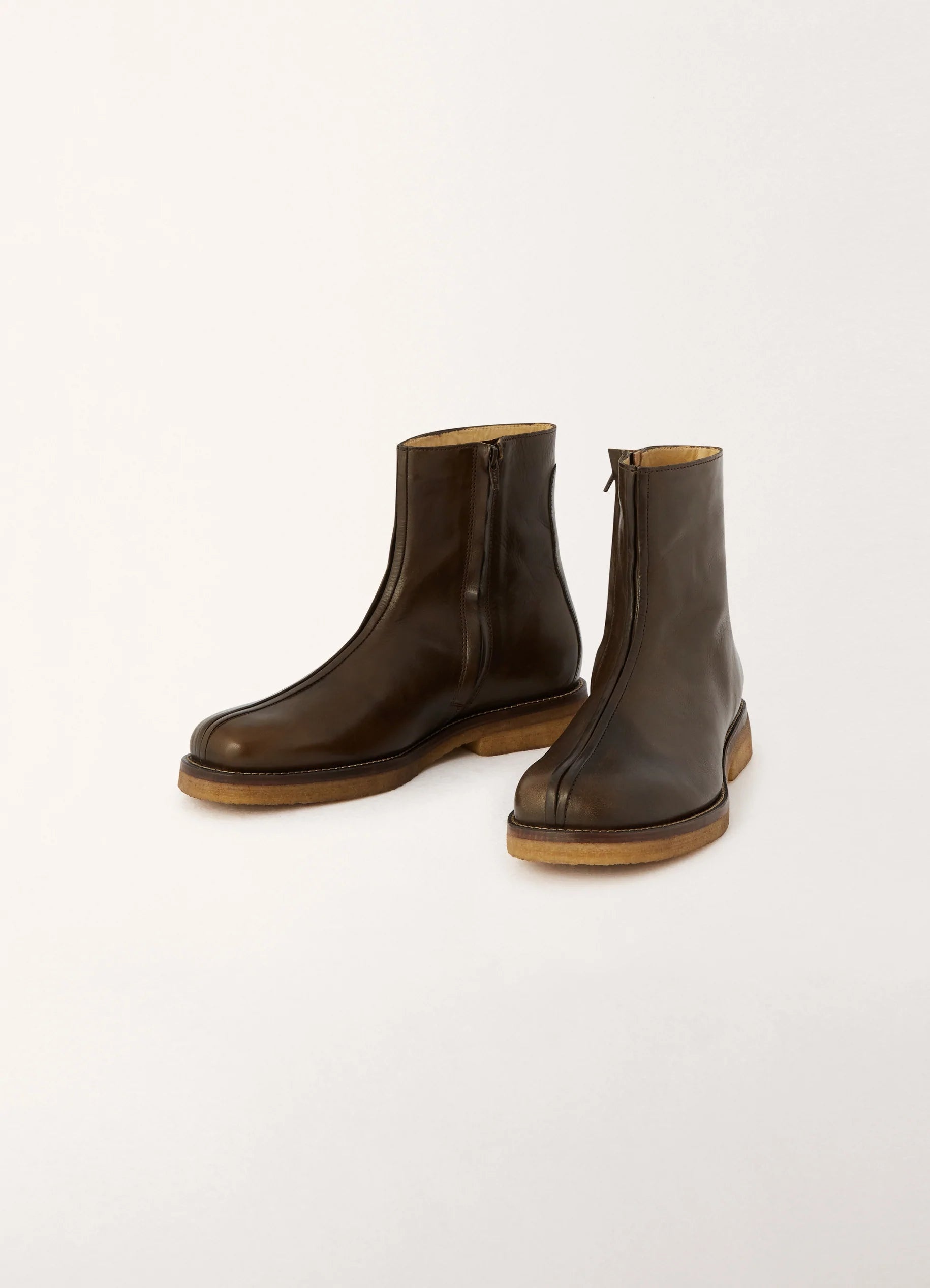 BOOTS
VEGE TANNED LTH - 2
