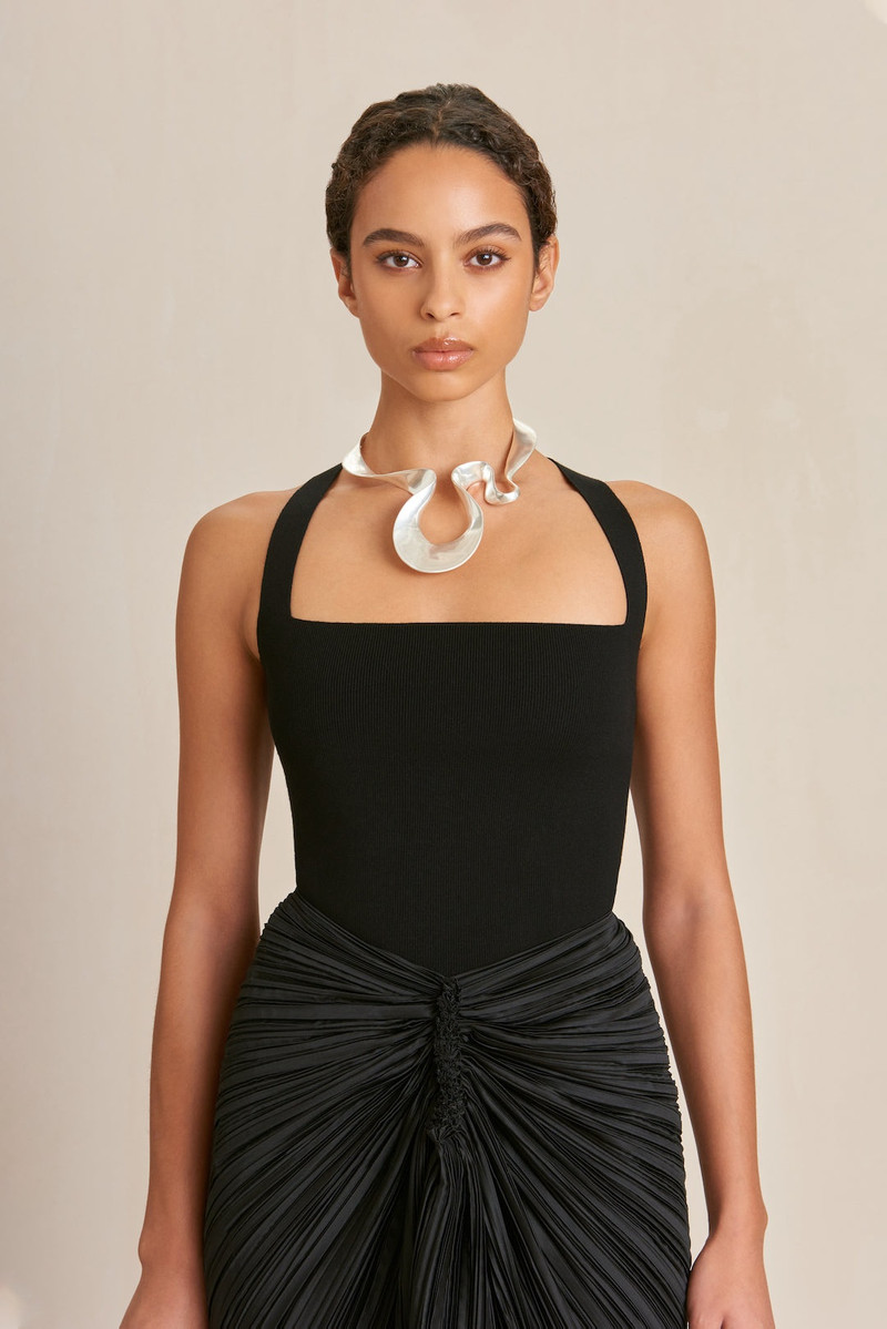 RUE CHOKER 3