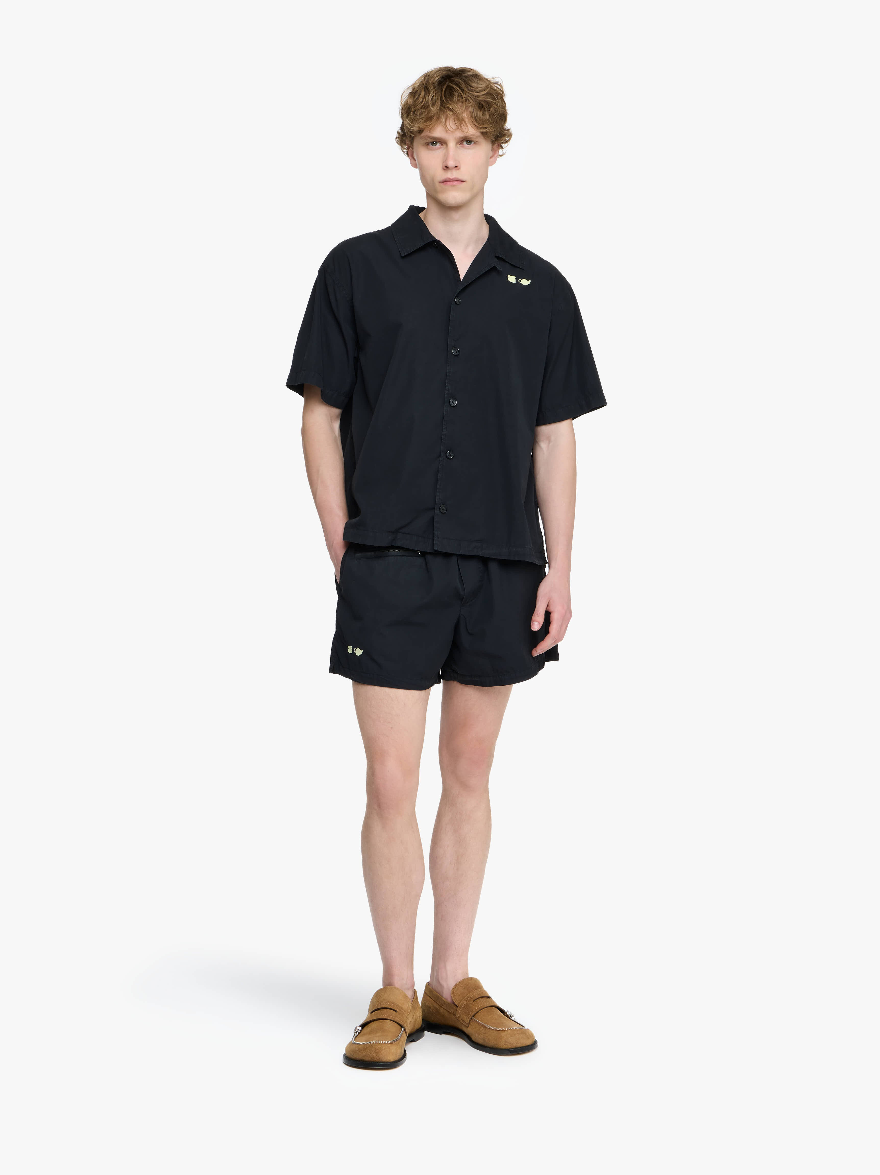 CONTRAST EMBROIDERY SHORT SLEEVE SHIRT - 2