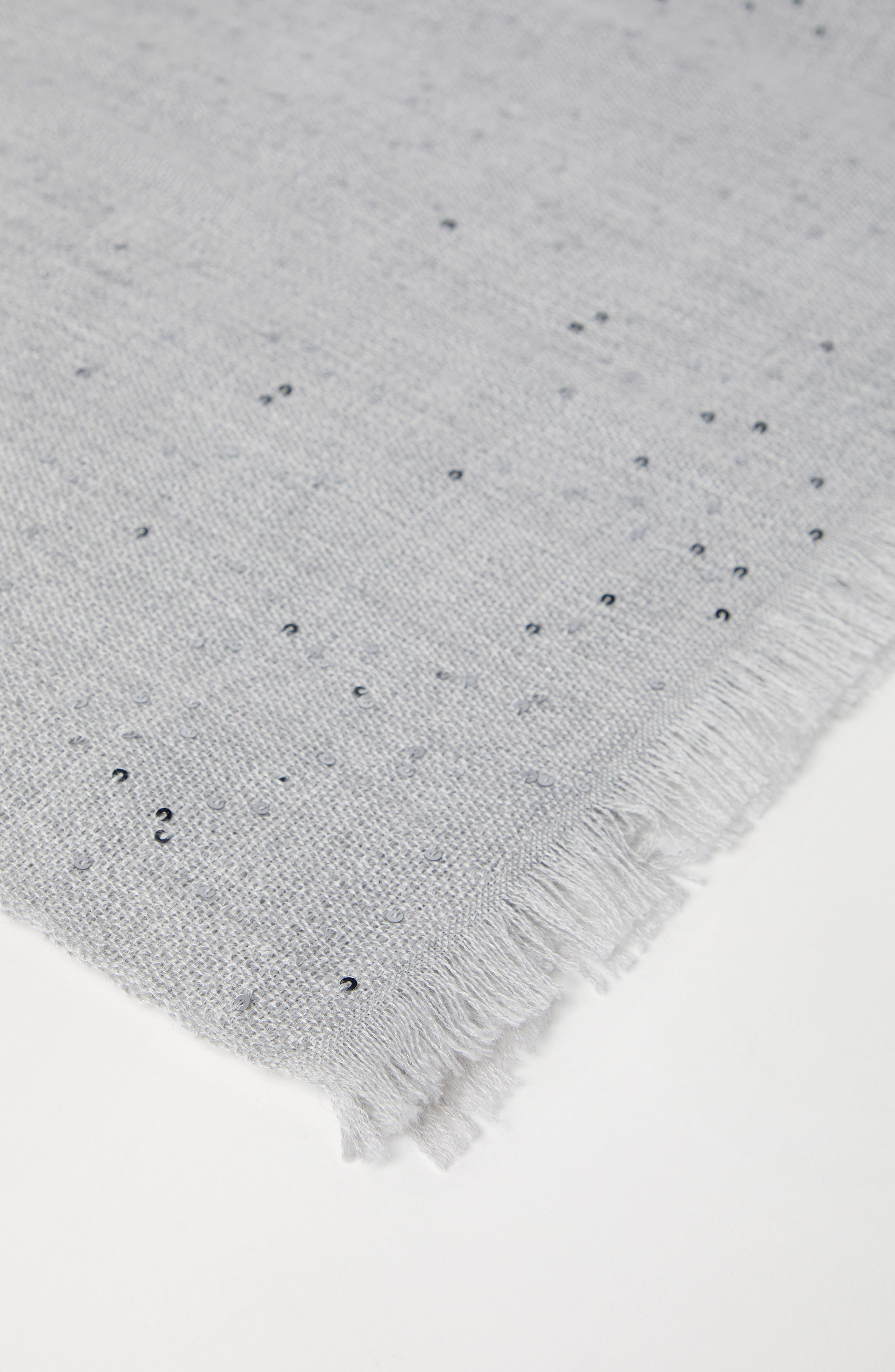 Brunello Cucinelli Cashmere and silk Diamond yarn scarf in Light Grey at Nordstrom - 3