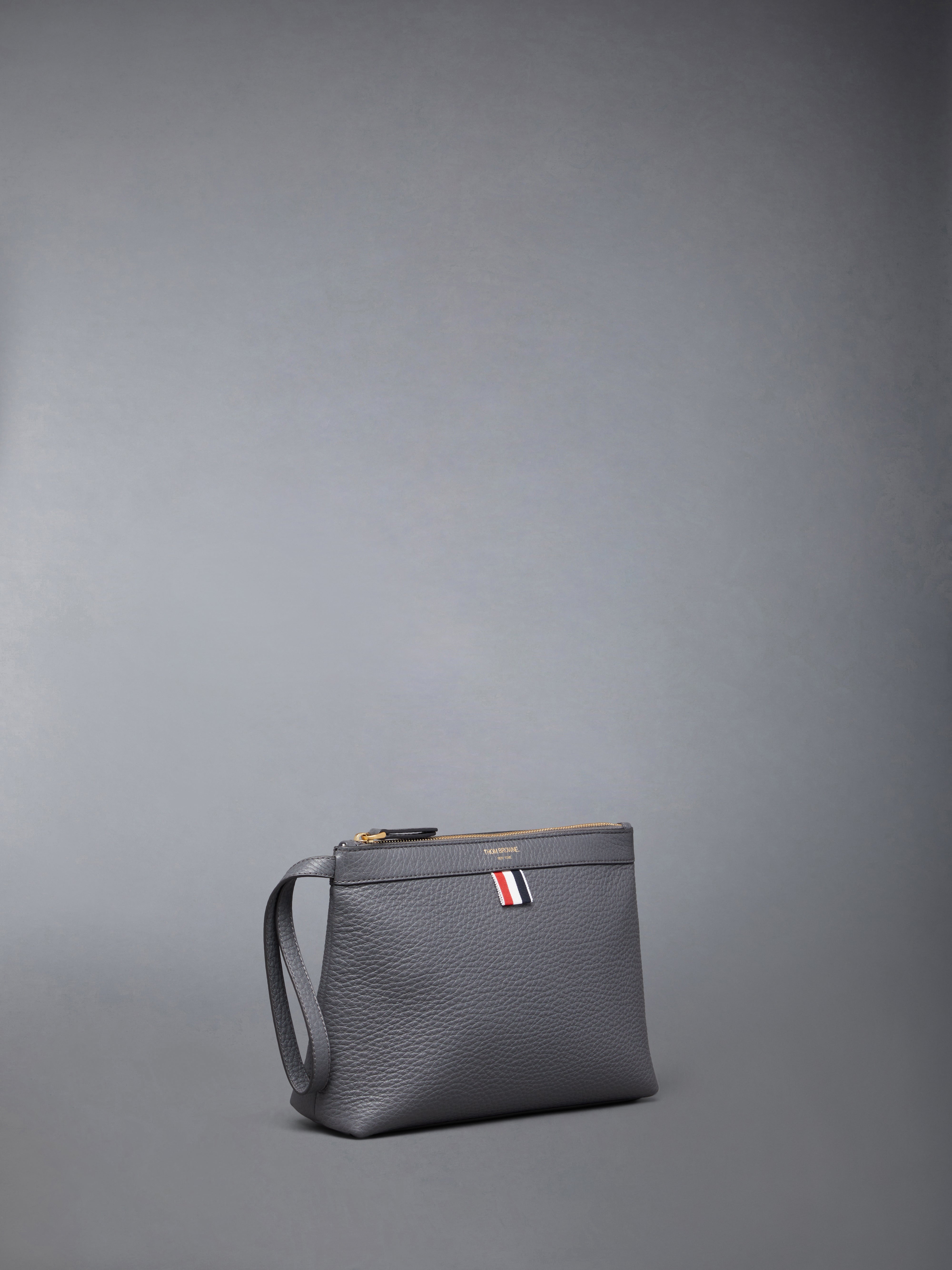 SOFT PEBBLE GRAIN TOILETRY CASE - 2