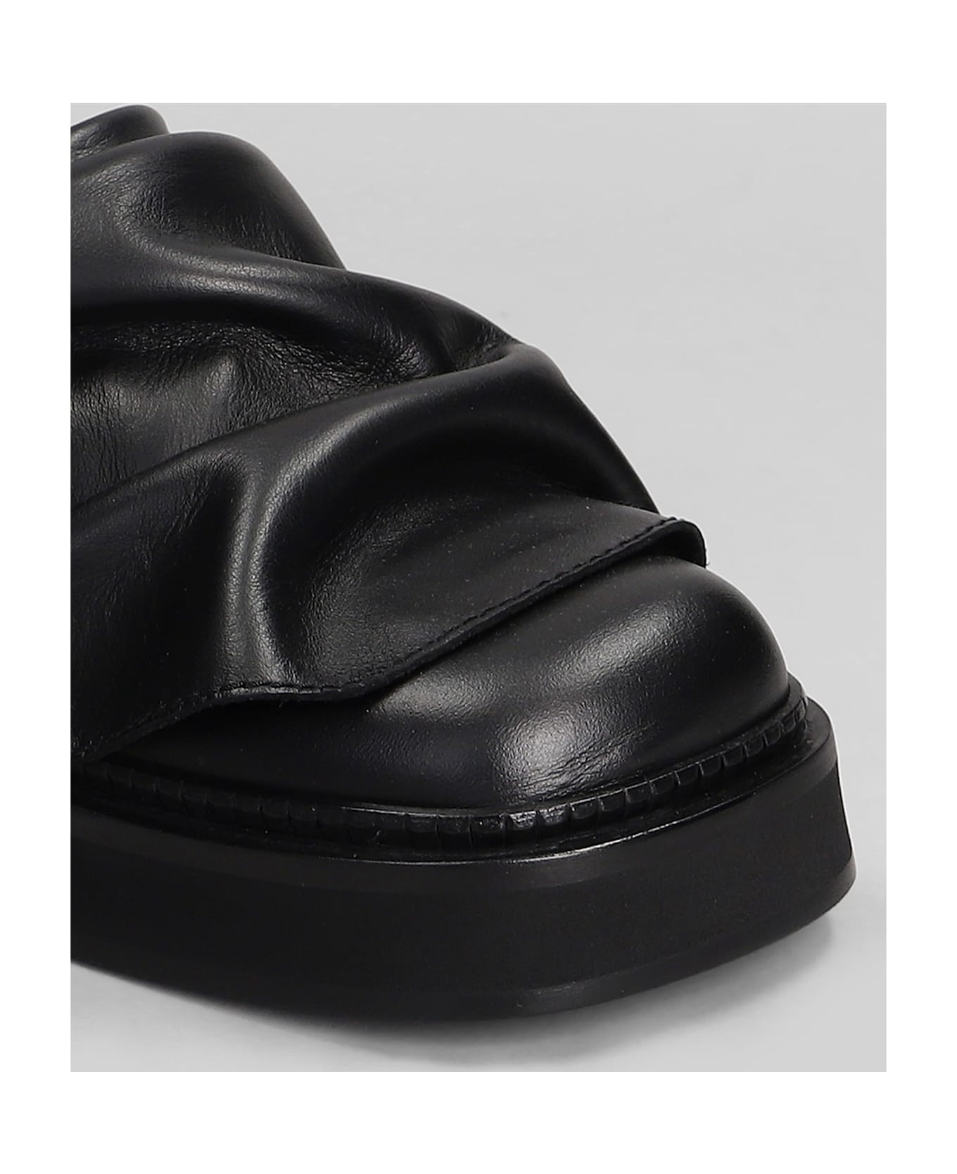 Mini Robin Slipper-mule In Black Leather - 5